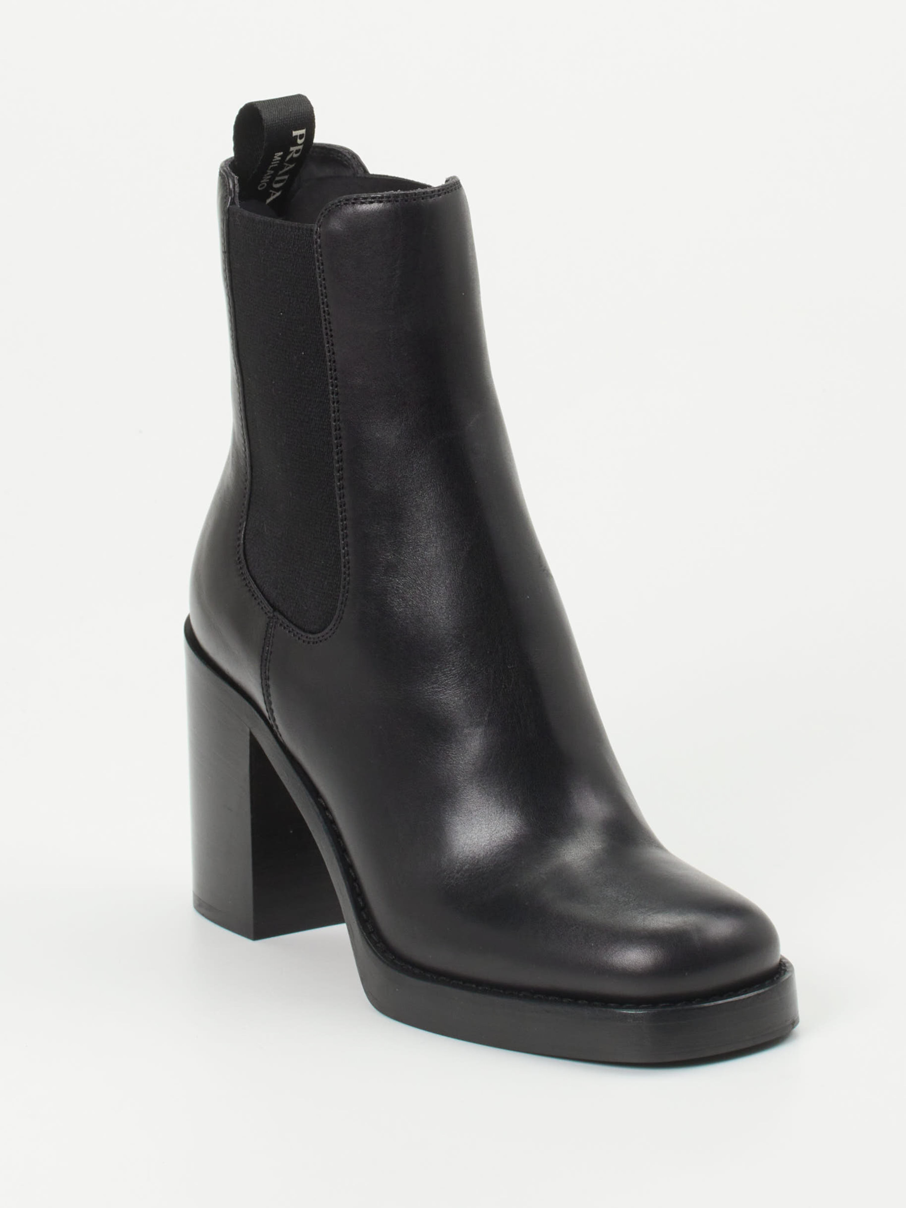 Chelsea Boots
