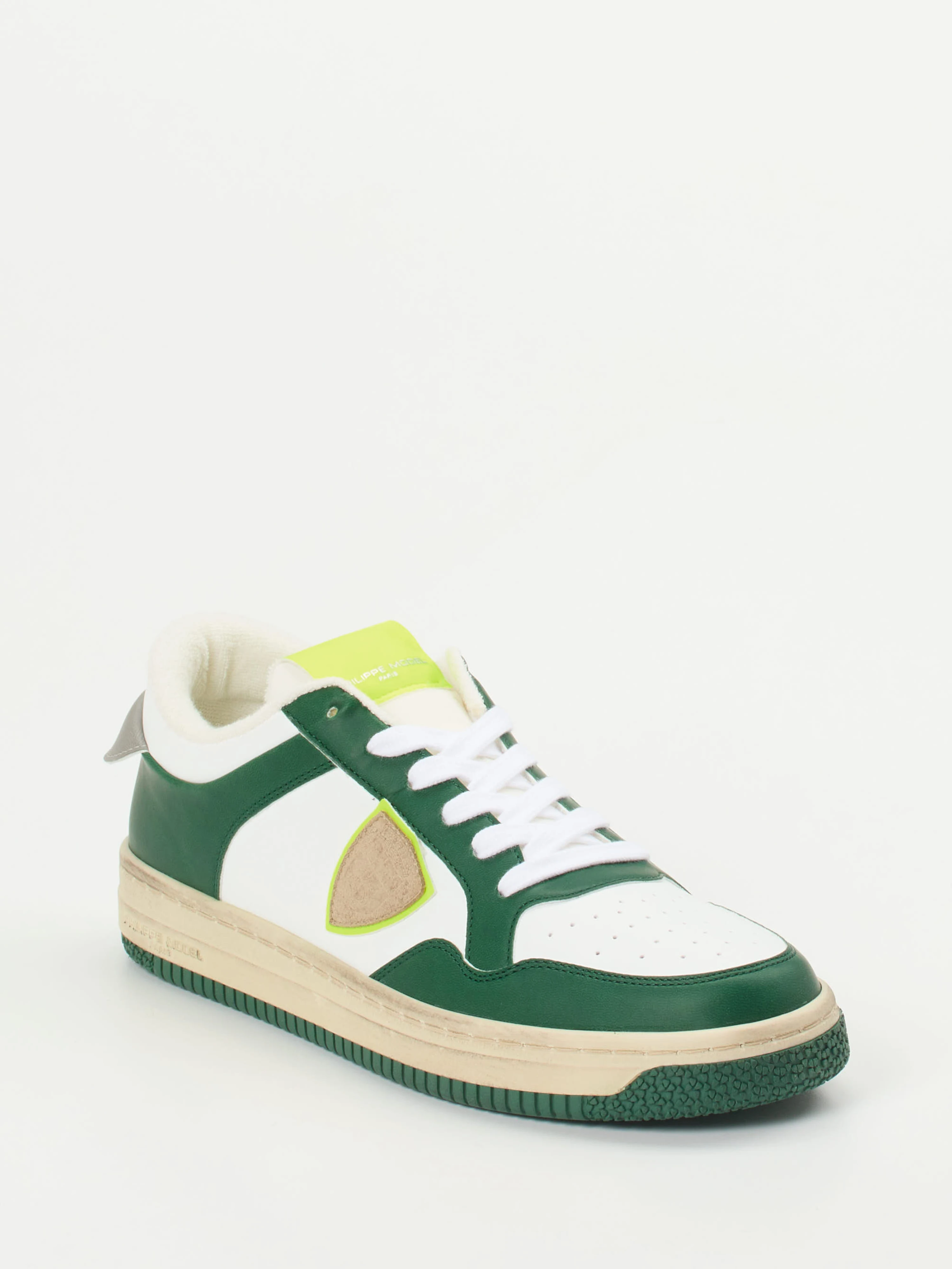 Sneaker