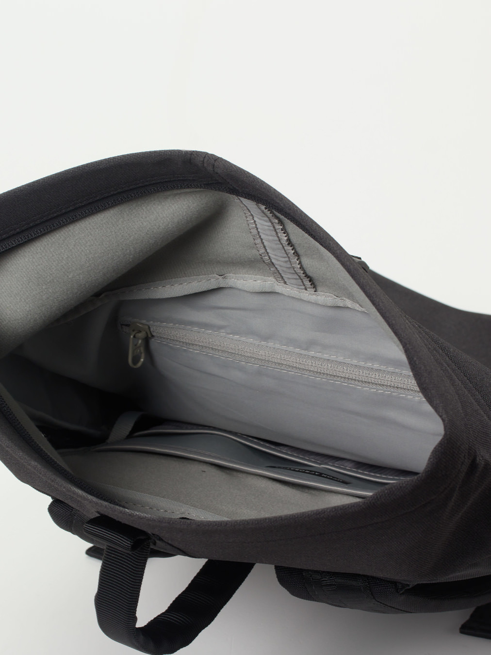 Rucksack grau 9509409000104