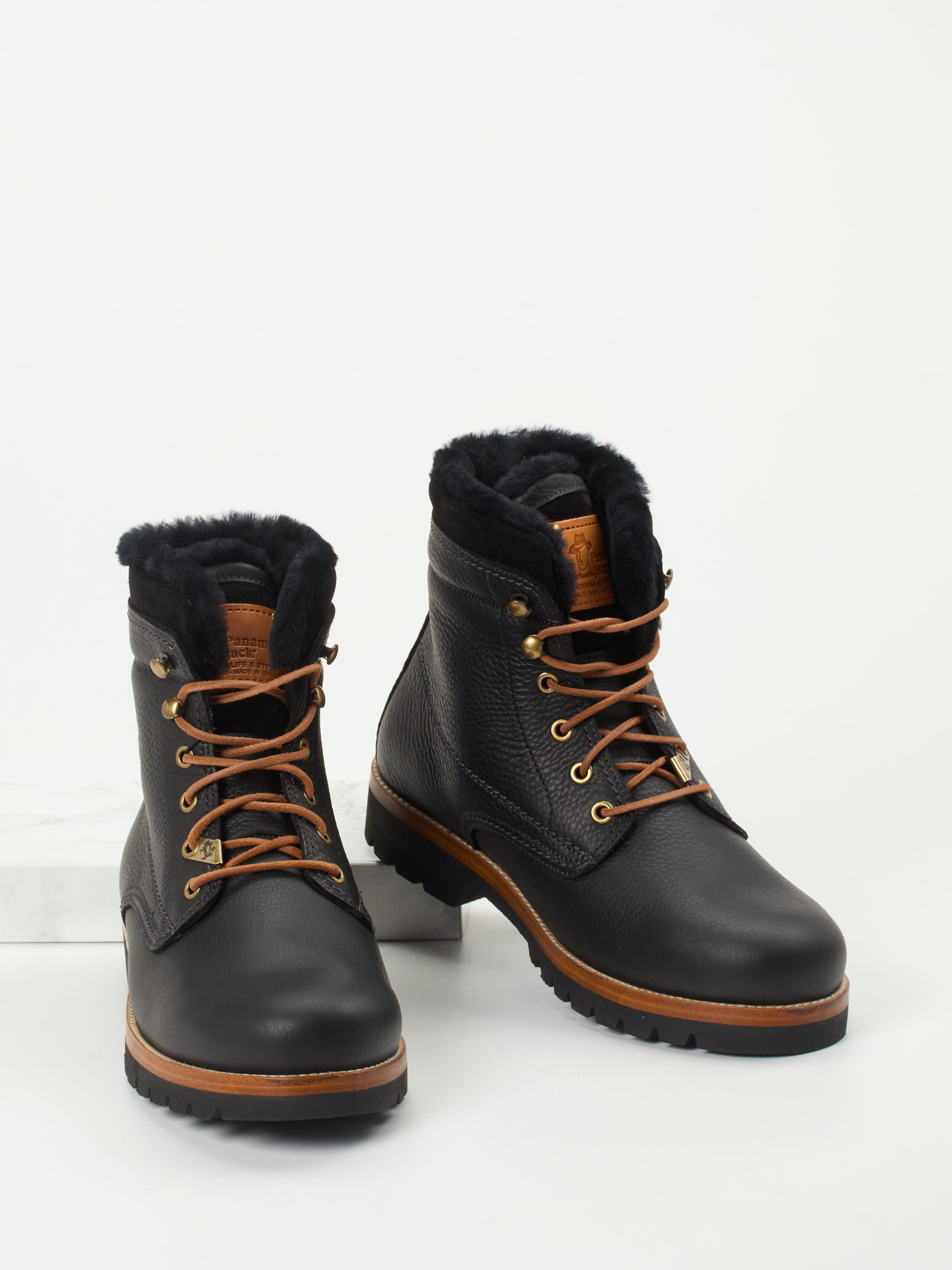 Boots P03 Aviator Igloo schwarz 4801009056204