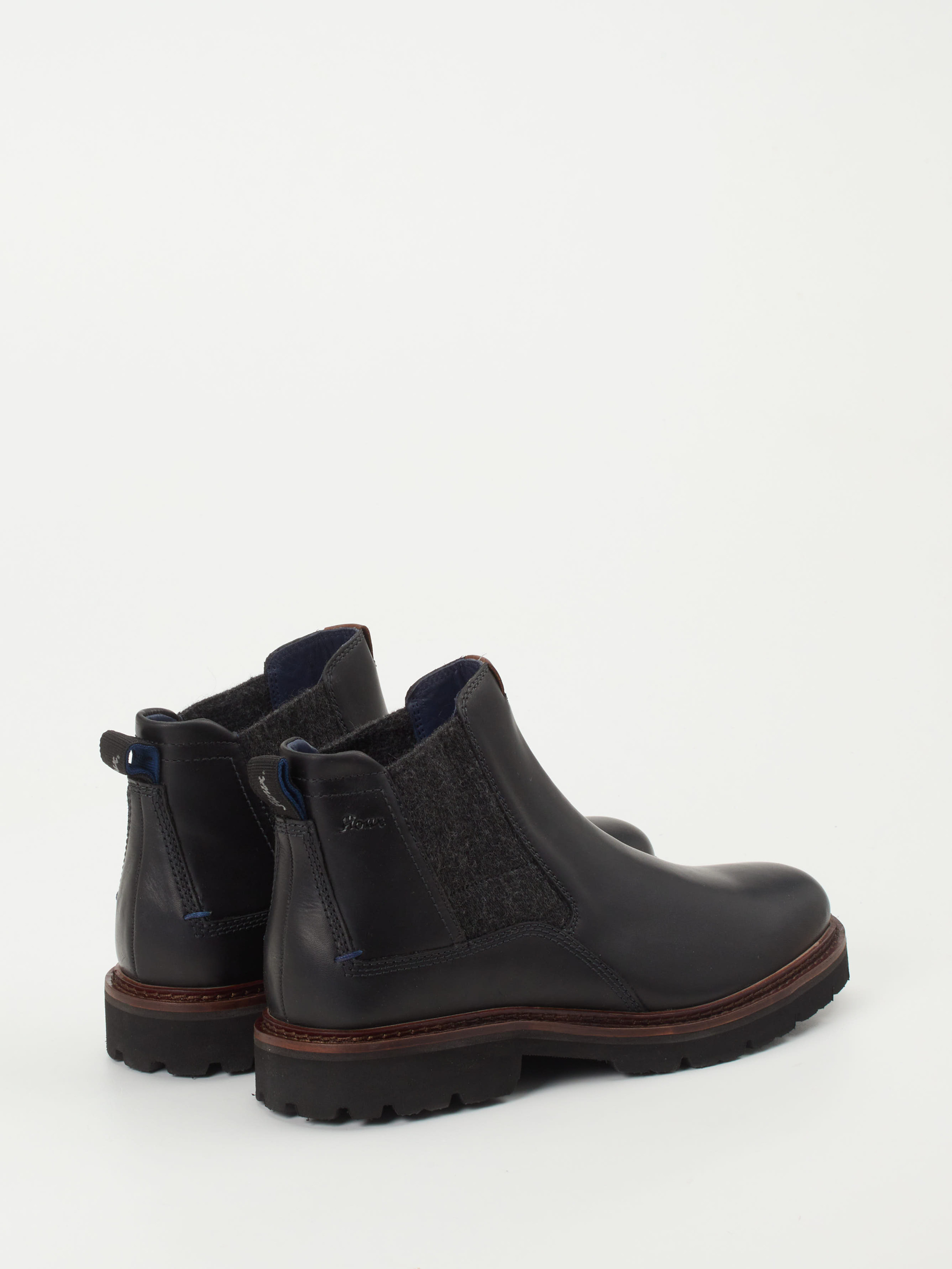 Boots schwarz 4711009019903