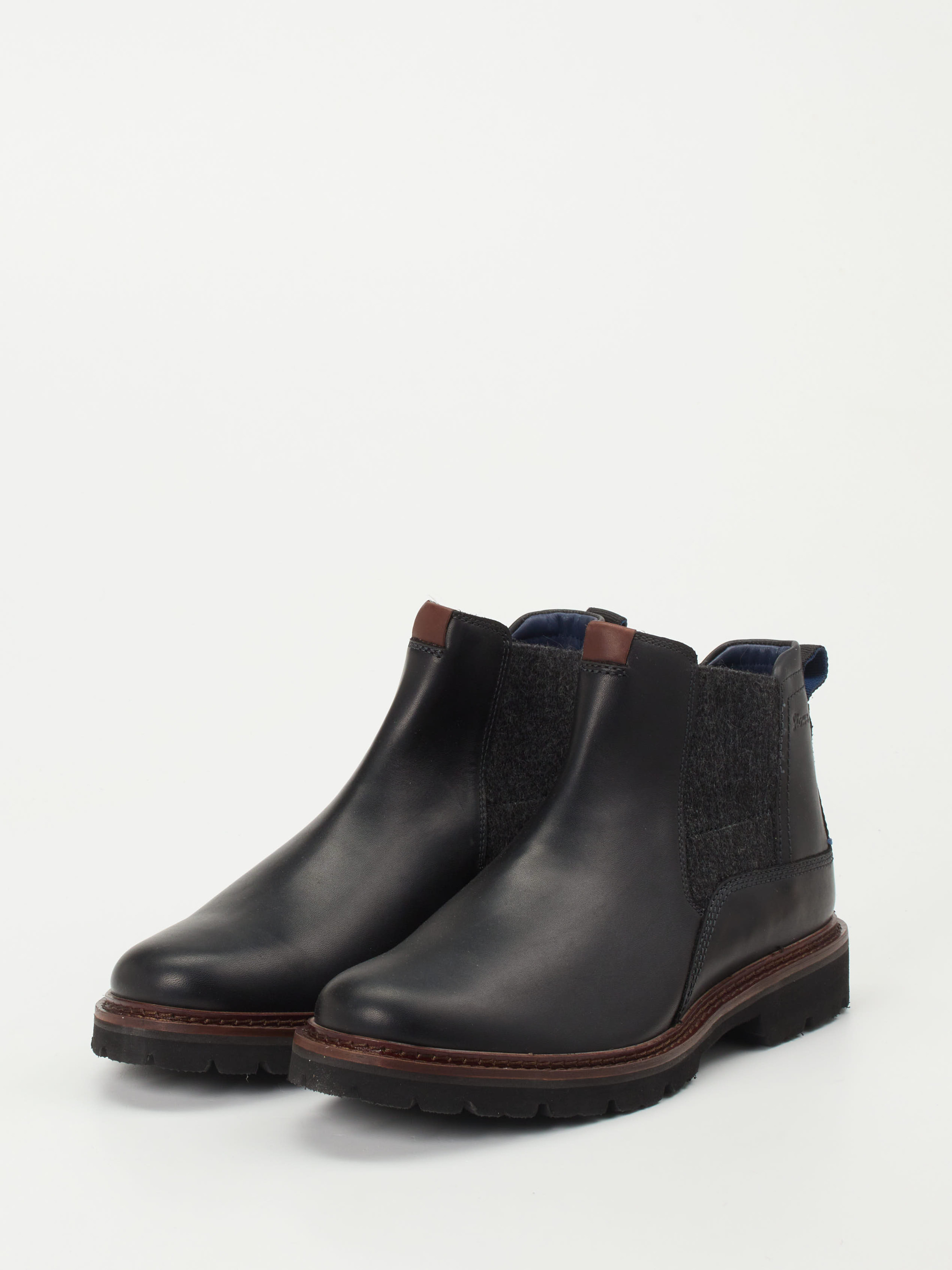 Boots schwarz 4711009019902