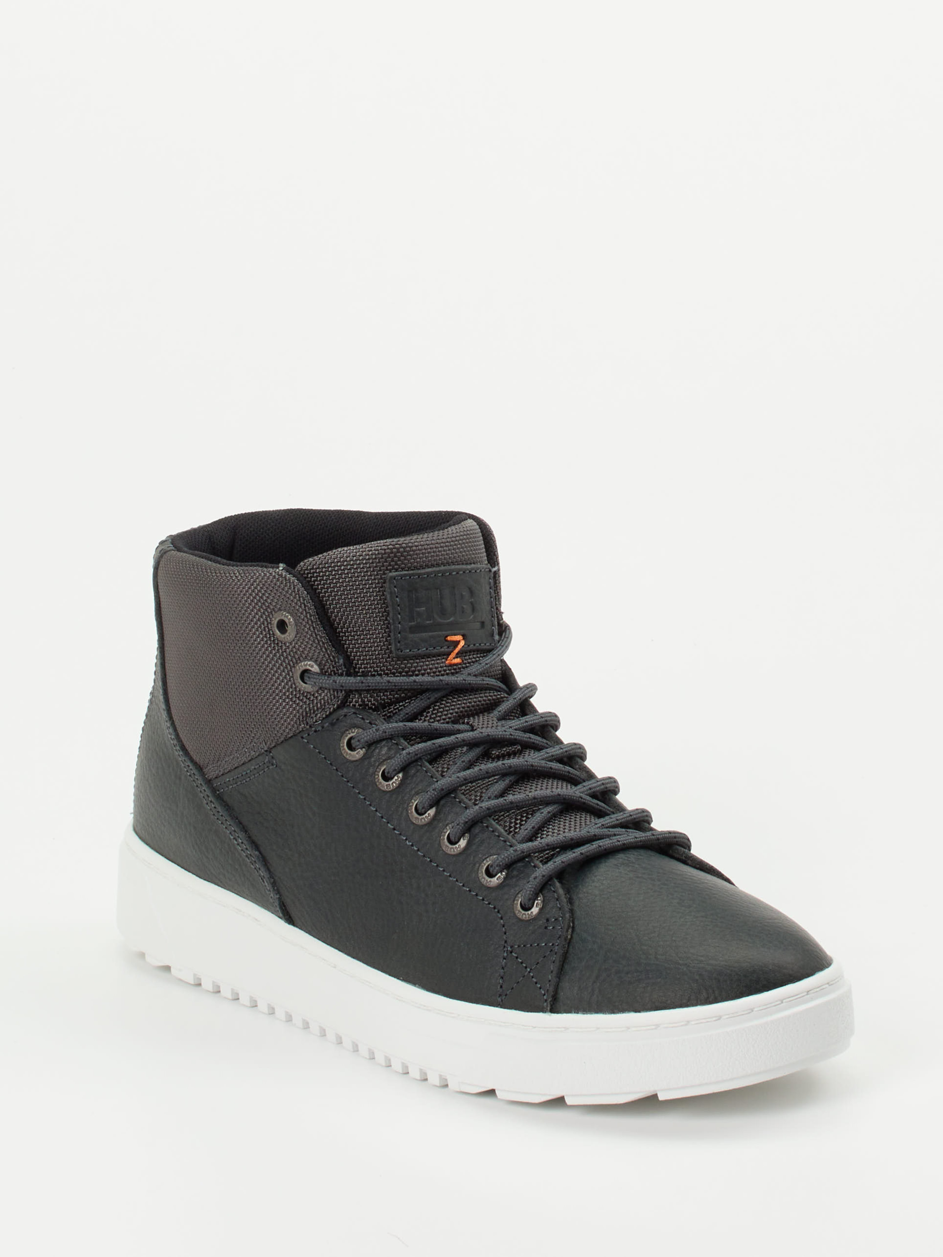 Sneaker high