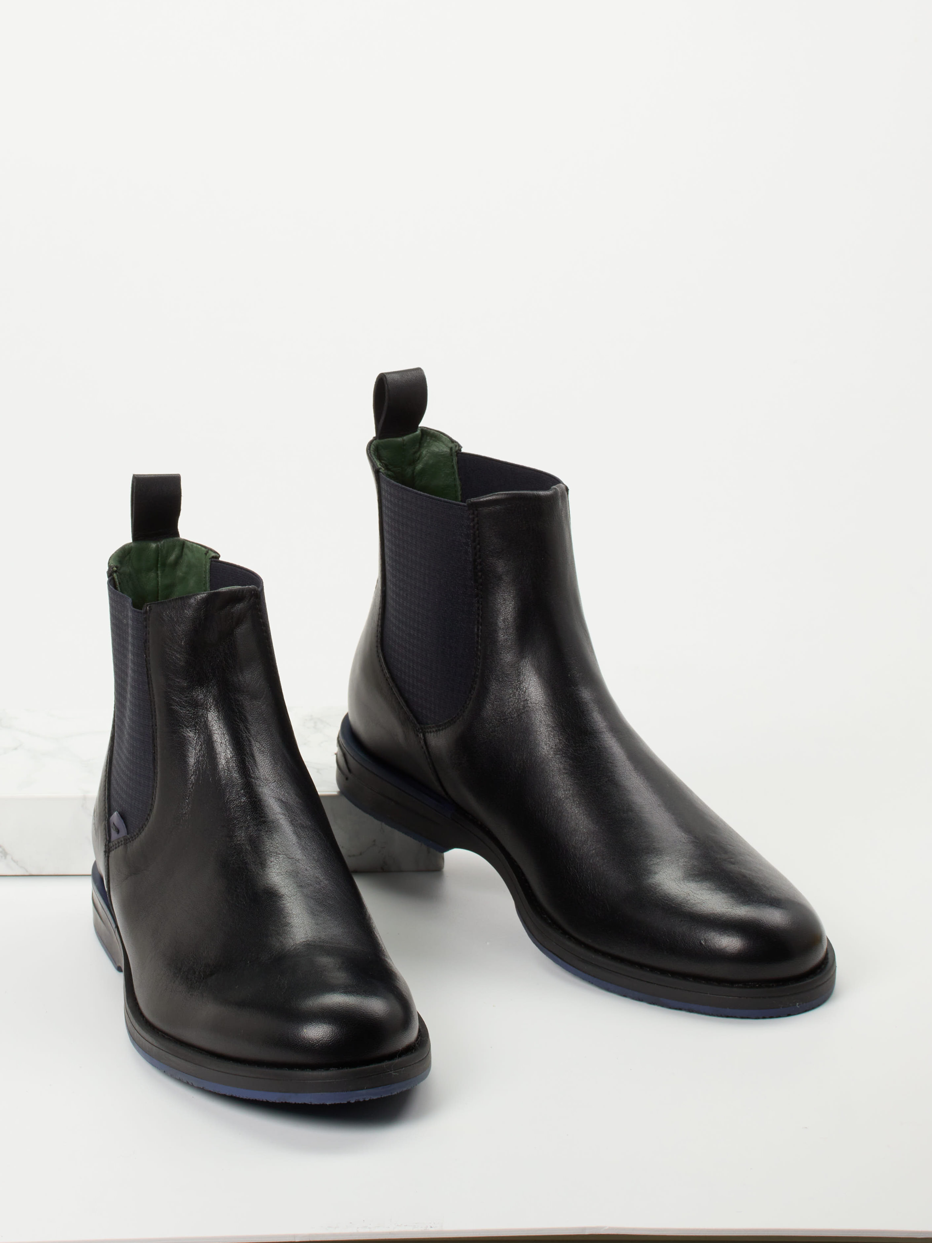 Boots schwarz 4711009020104