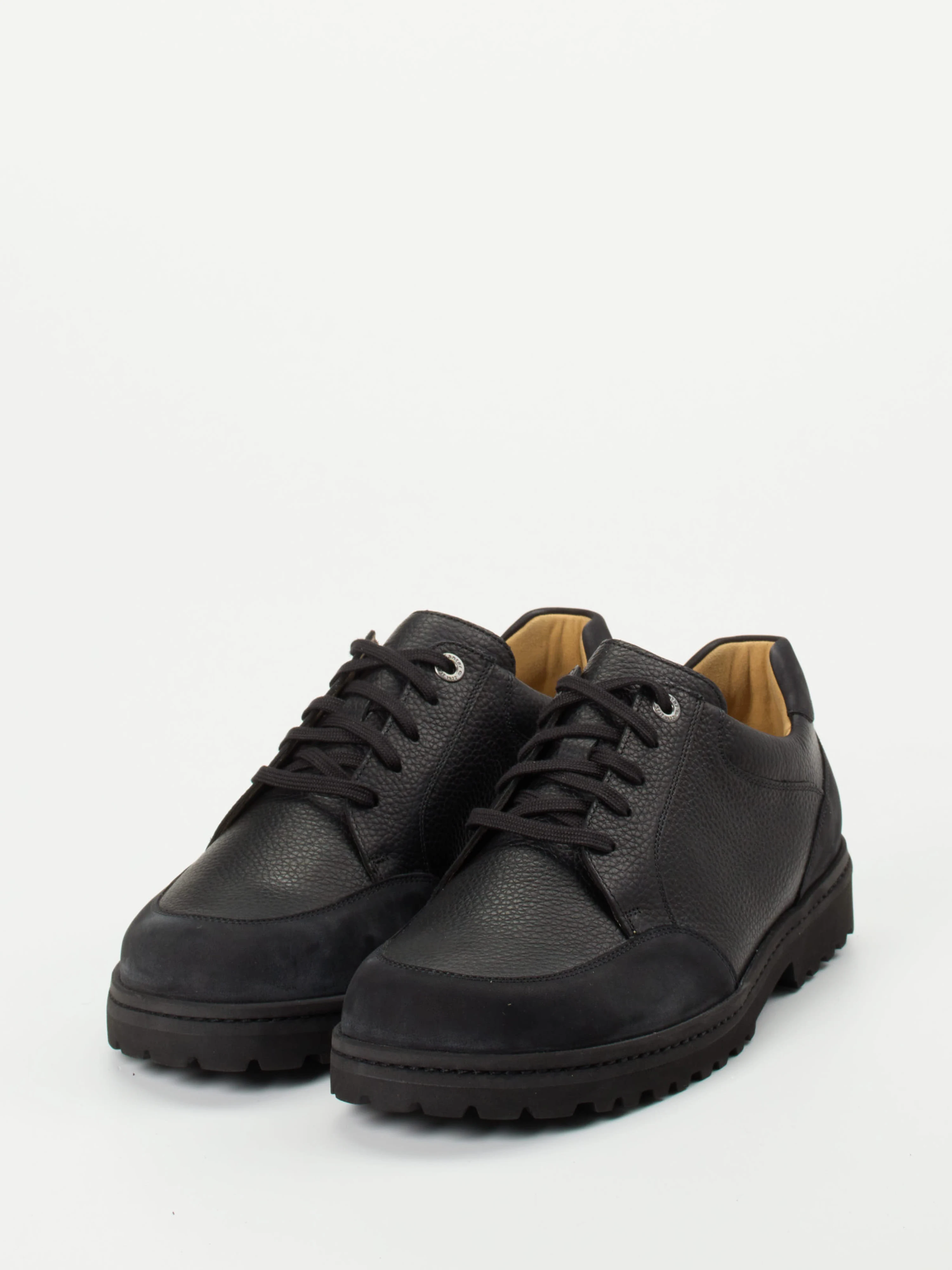 Schnürschuh