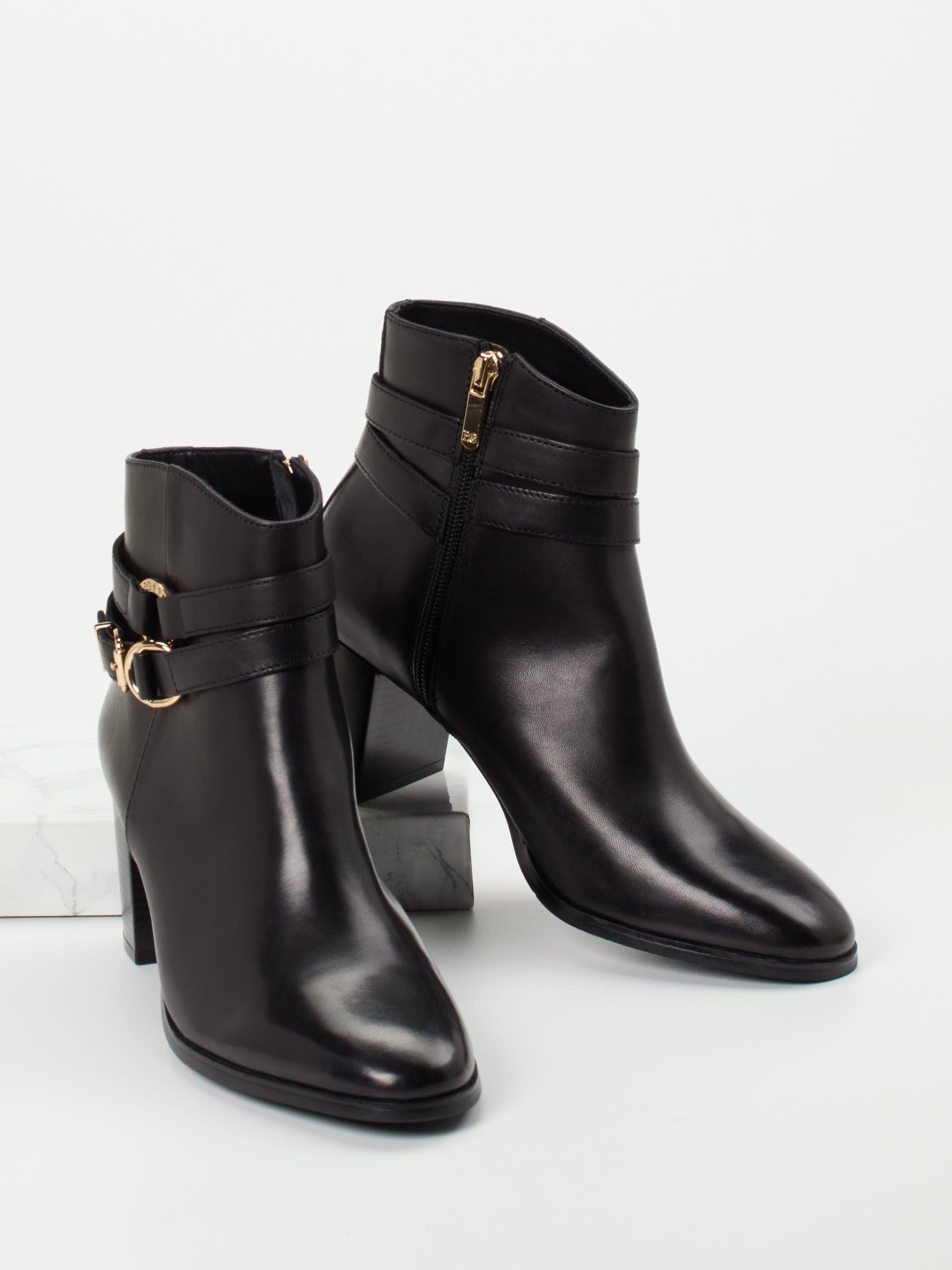 Stiefelette schwarz 1737009010704