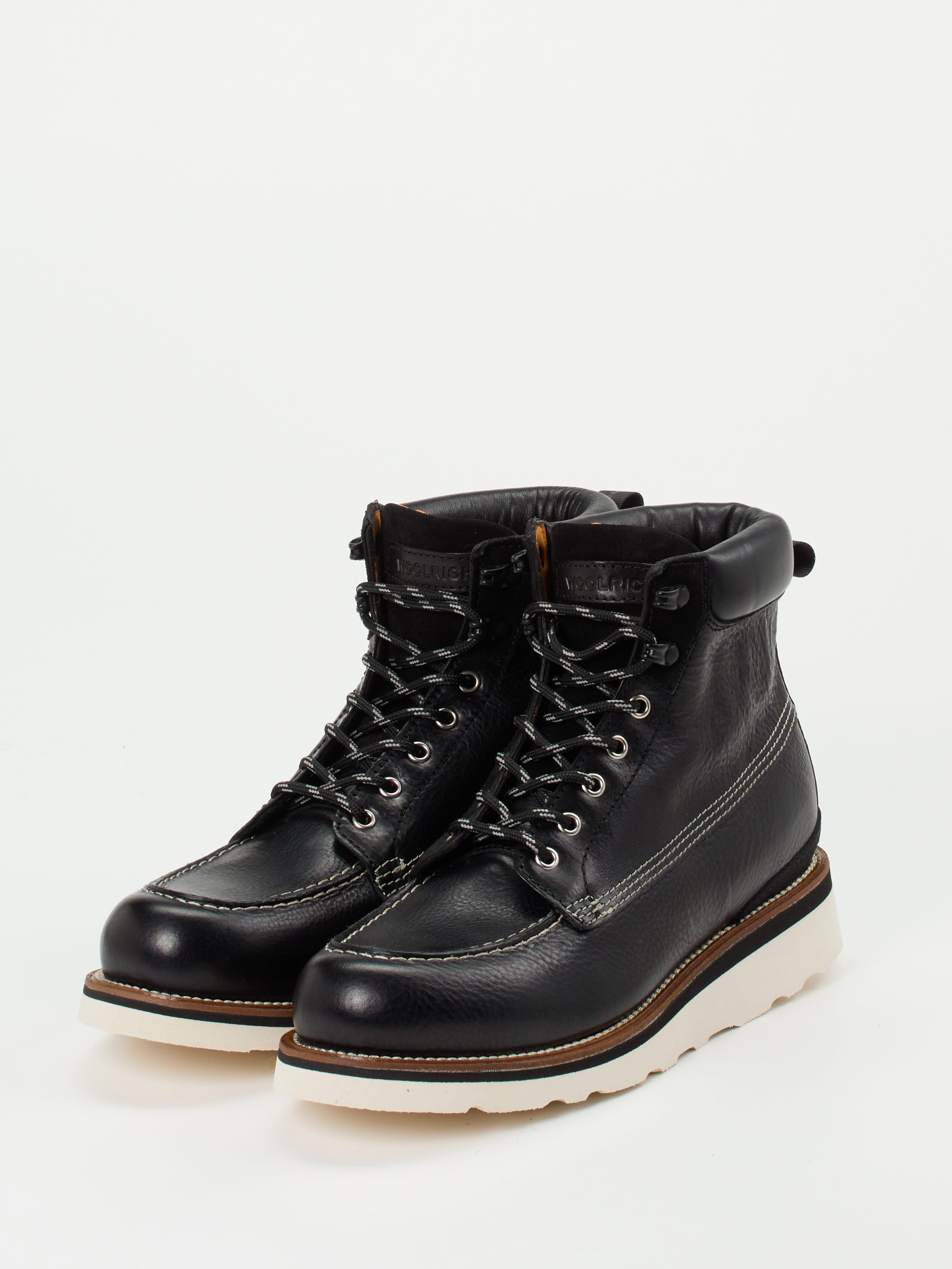 Boots schwarz 4701009077402