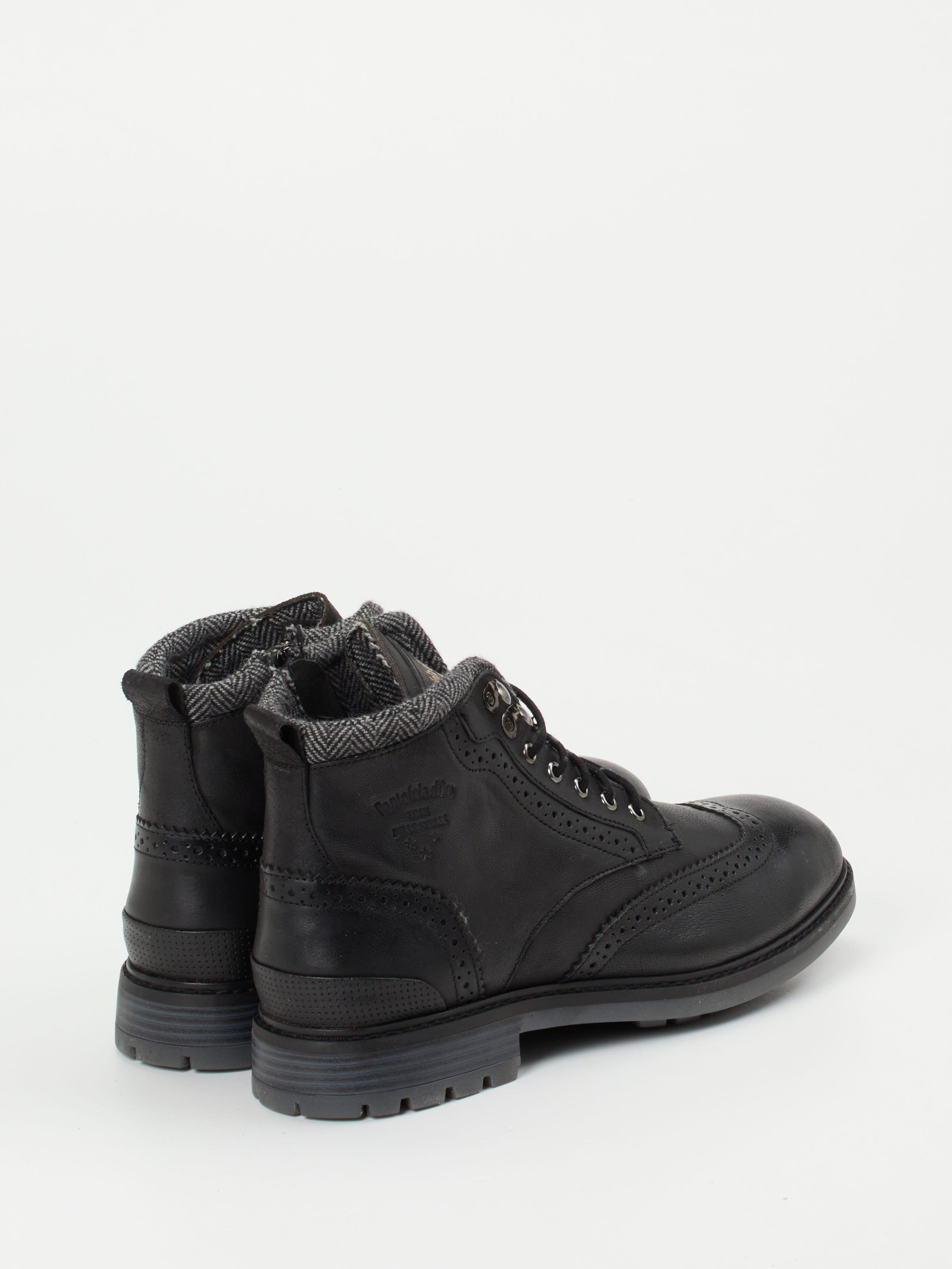 Boots schwarz 4701009075603