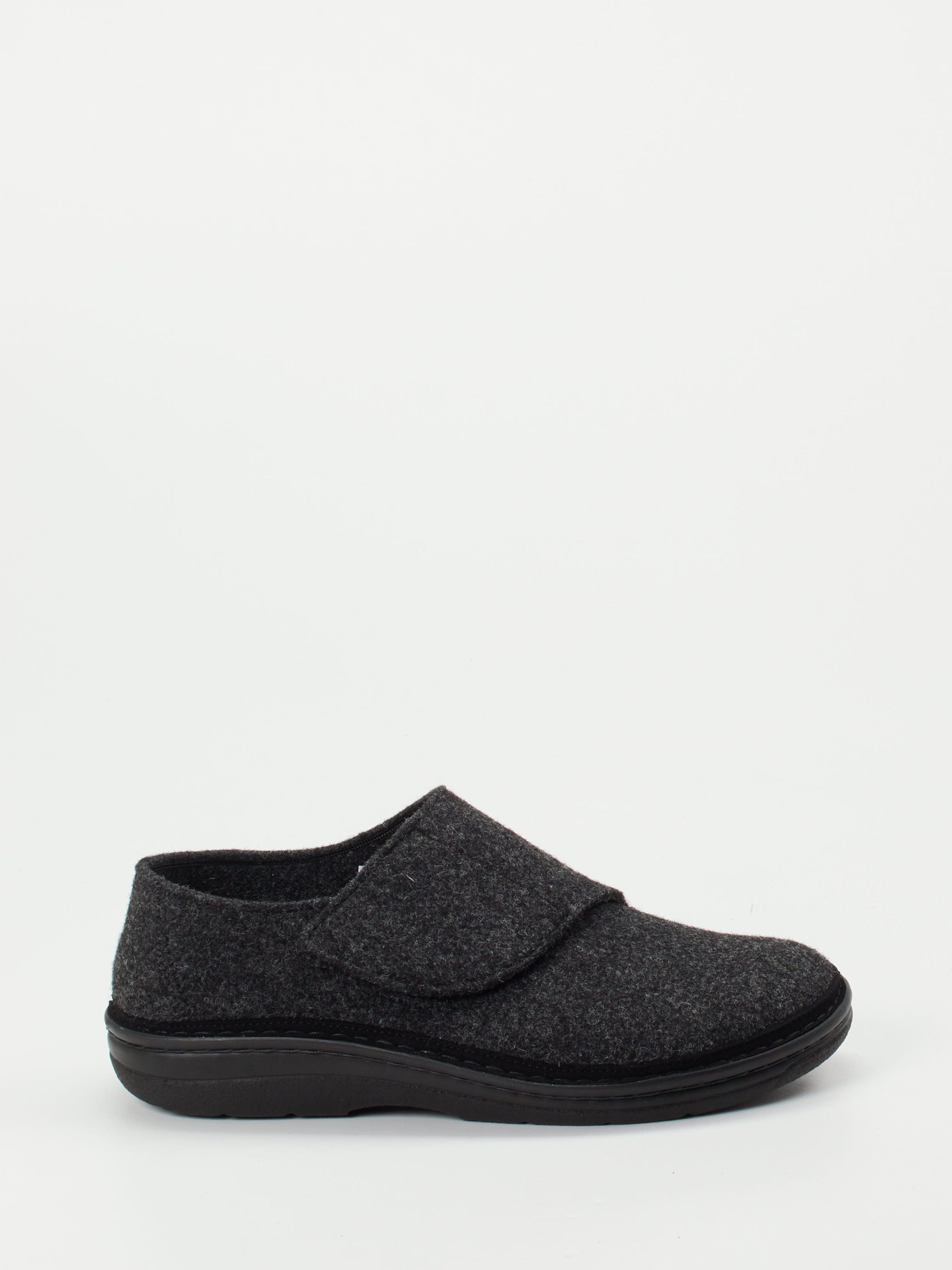 Hausschuh grau 7473409001601