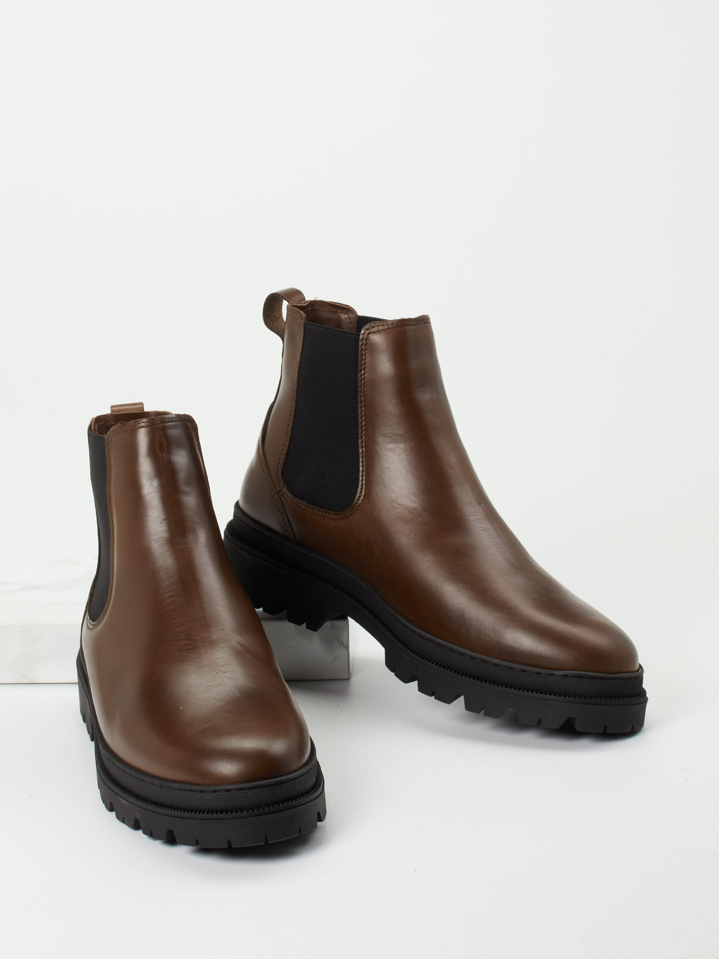 Boots braun 4811209002504