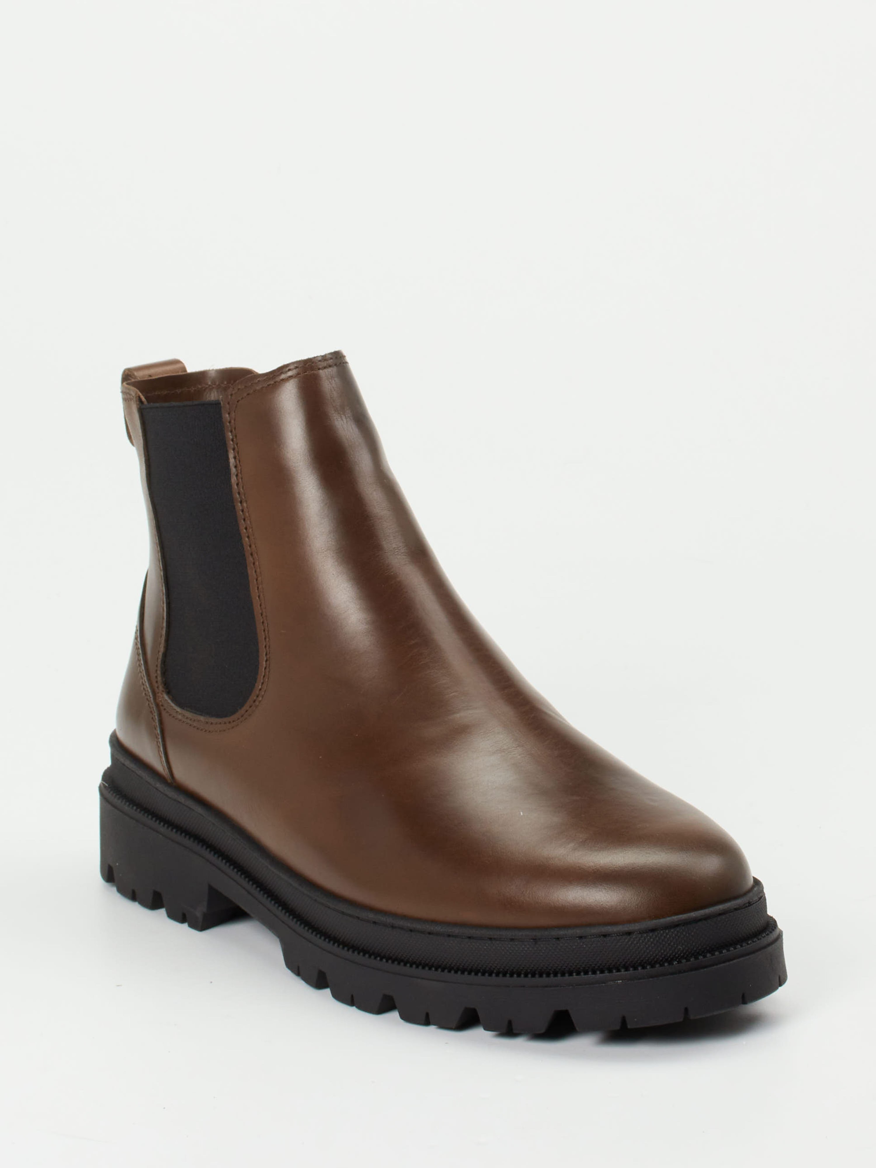 Boots braun 4811209002506