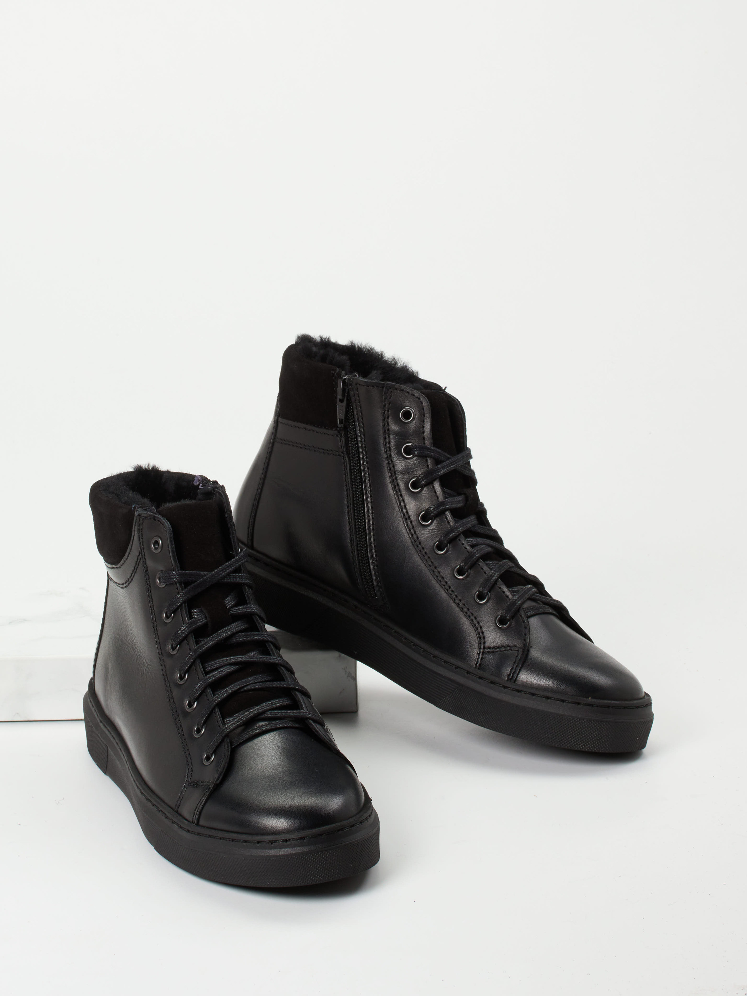 Sneaker high schwarz 4861009055104