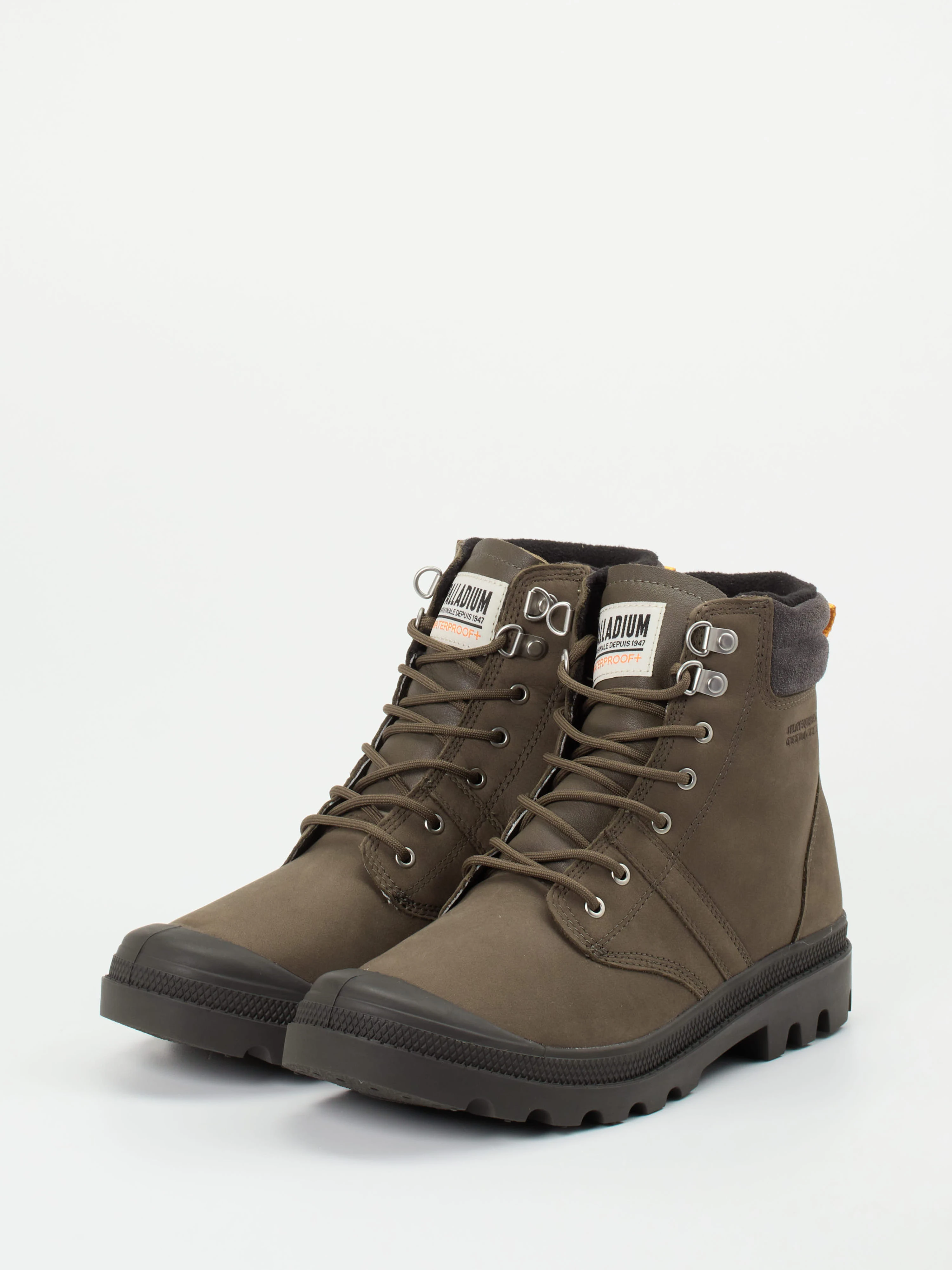Sneaker high