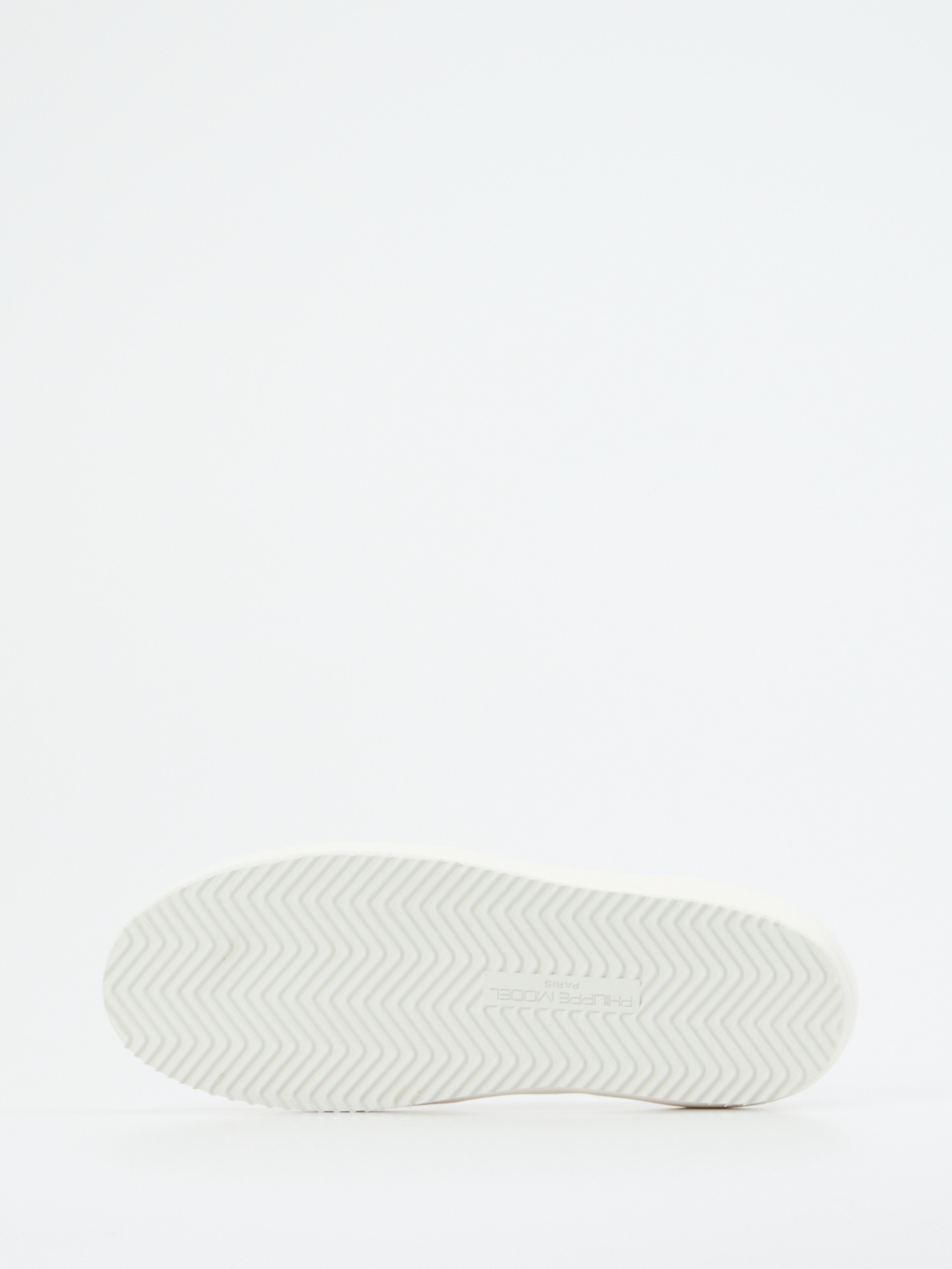 Sneaker weiß 1663799027405