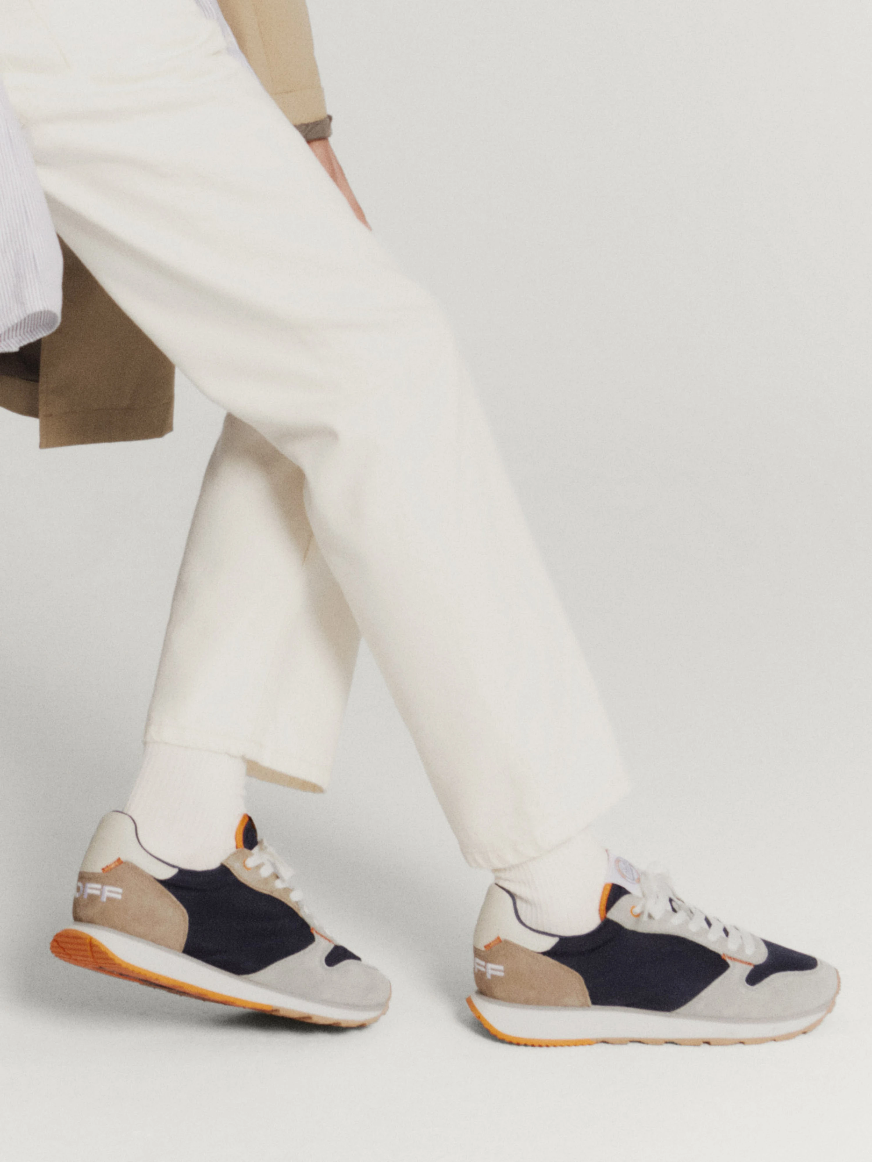 Sneaker