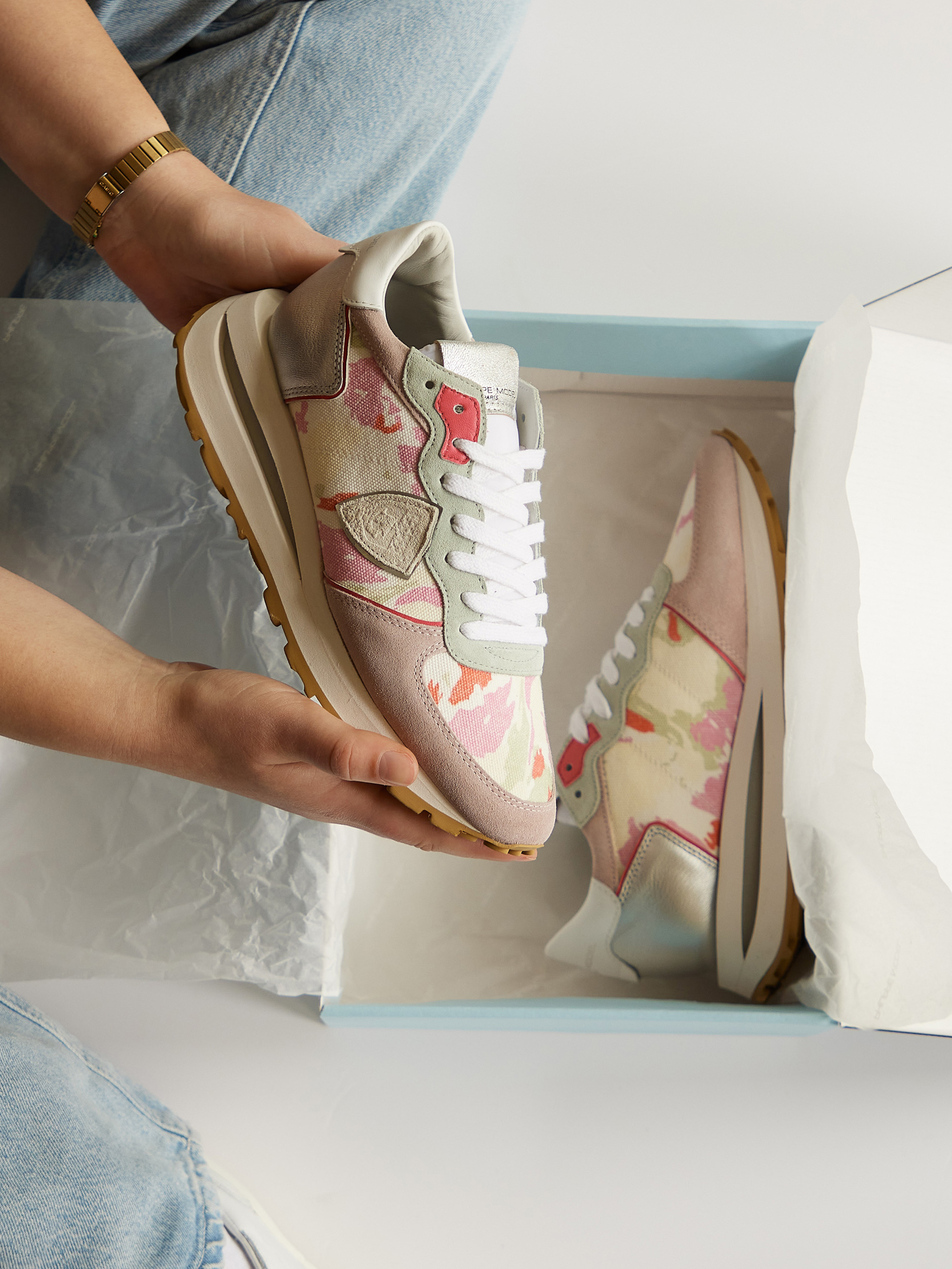 Sneaker