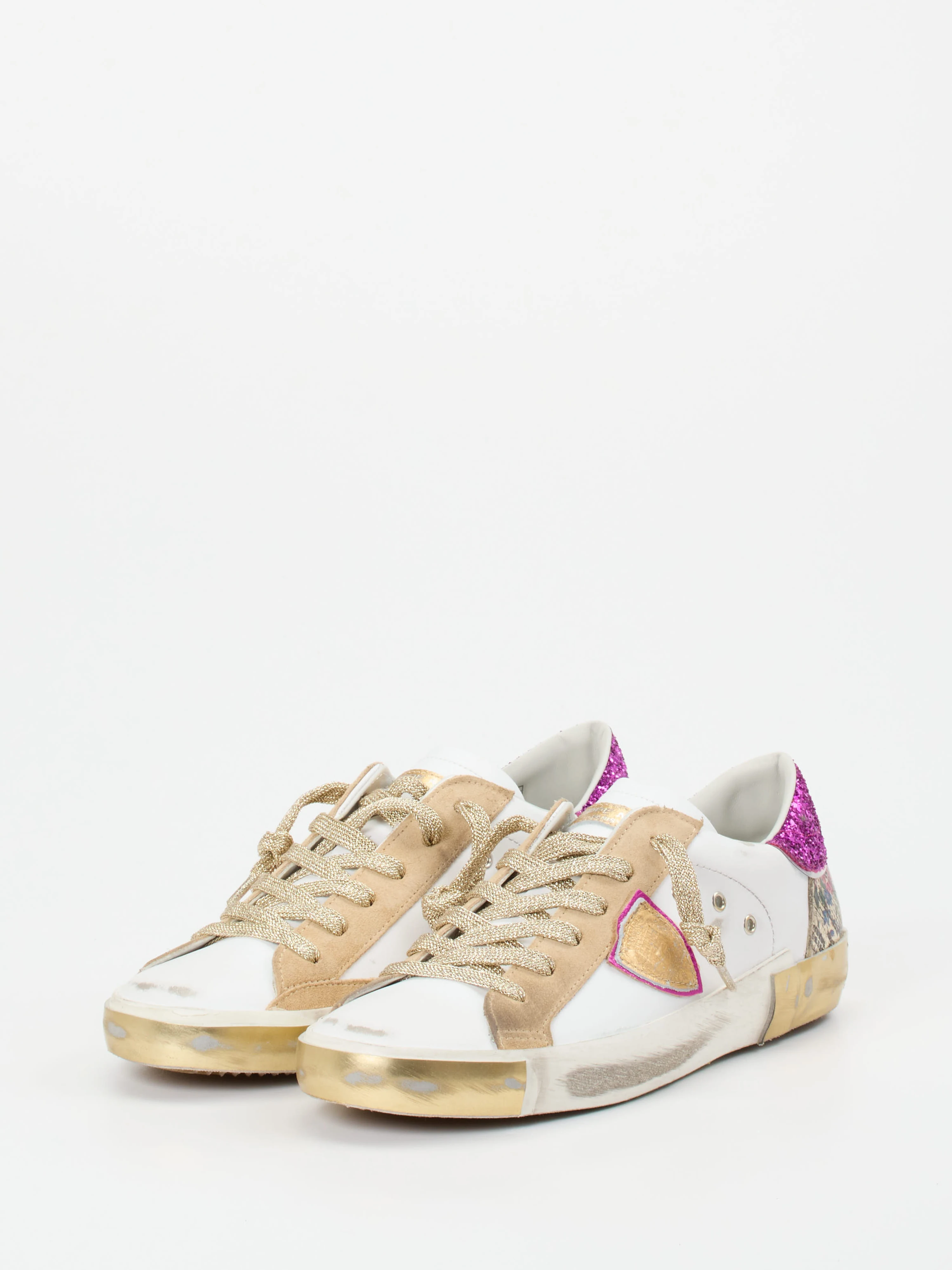 Sneaker