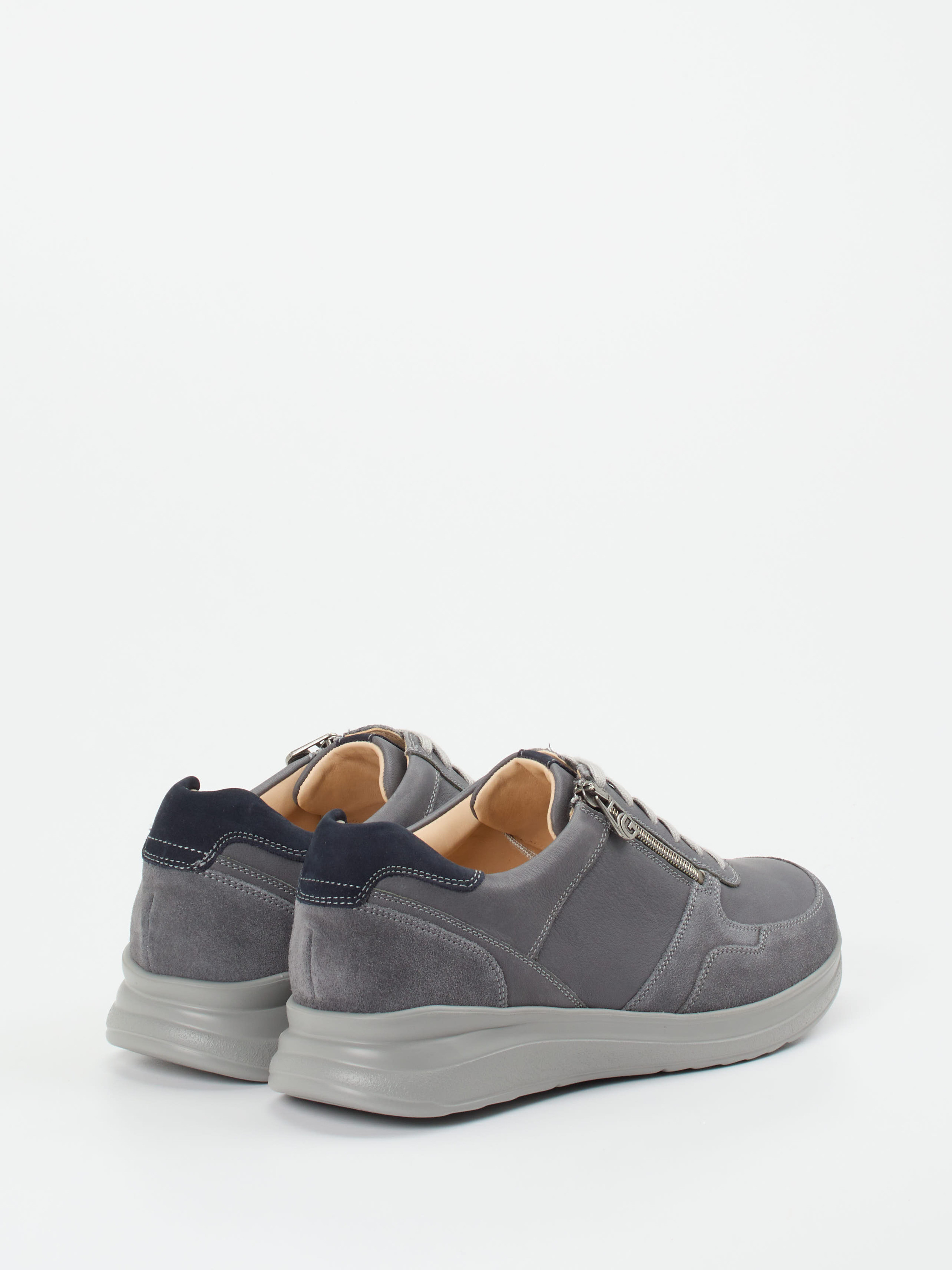 Schnürschuh silber 4610449000403