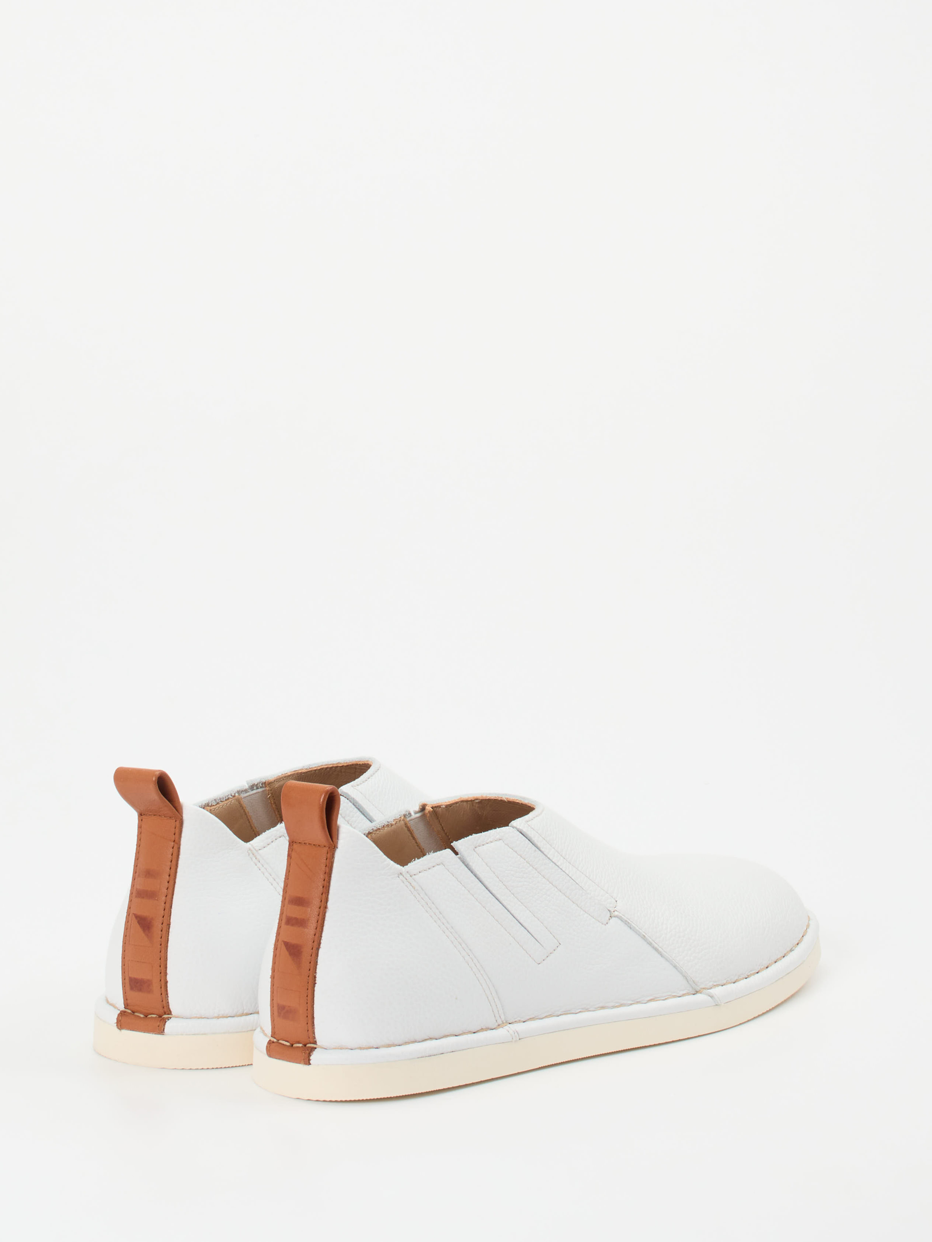 Slipper weiß 4510799001303