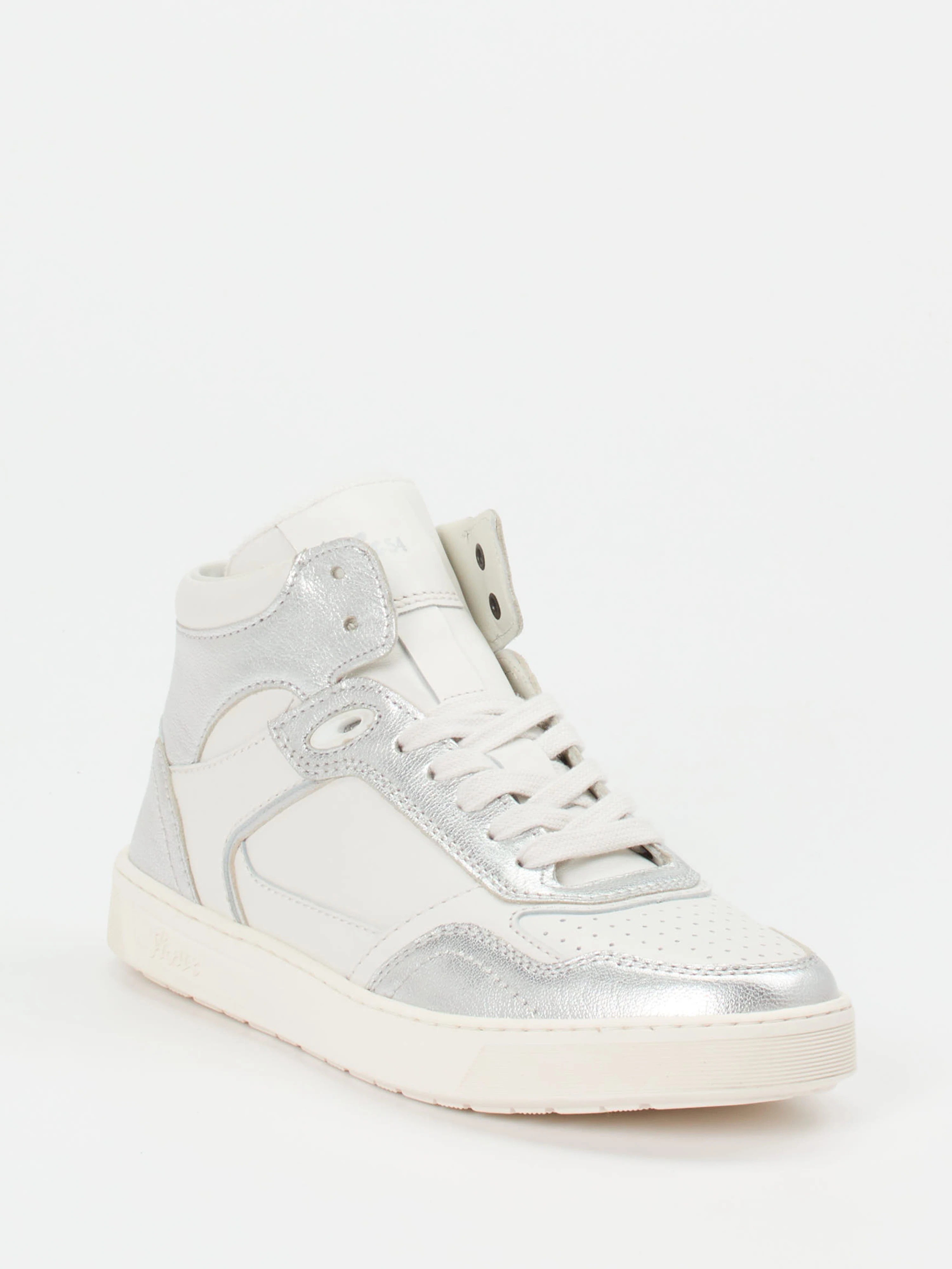Sneaker high