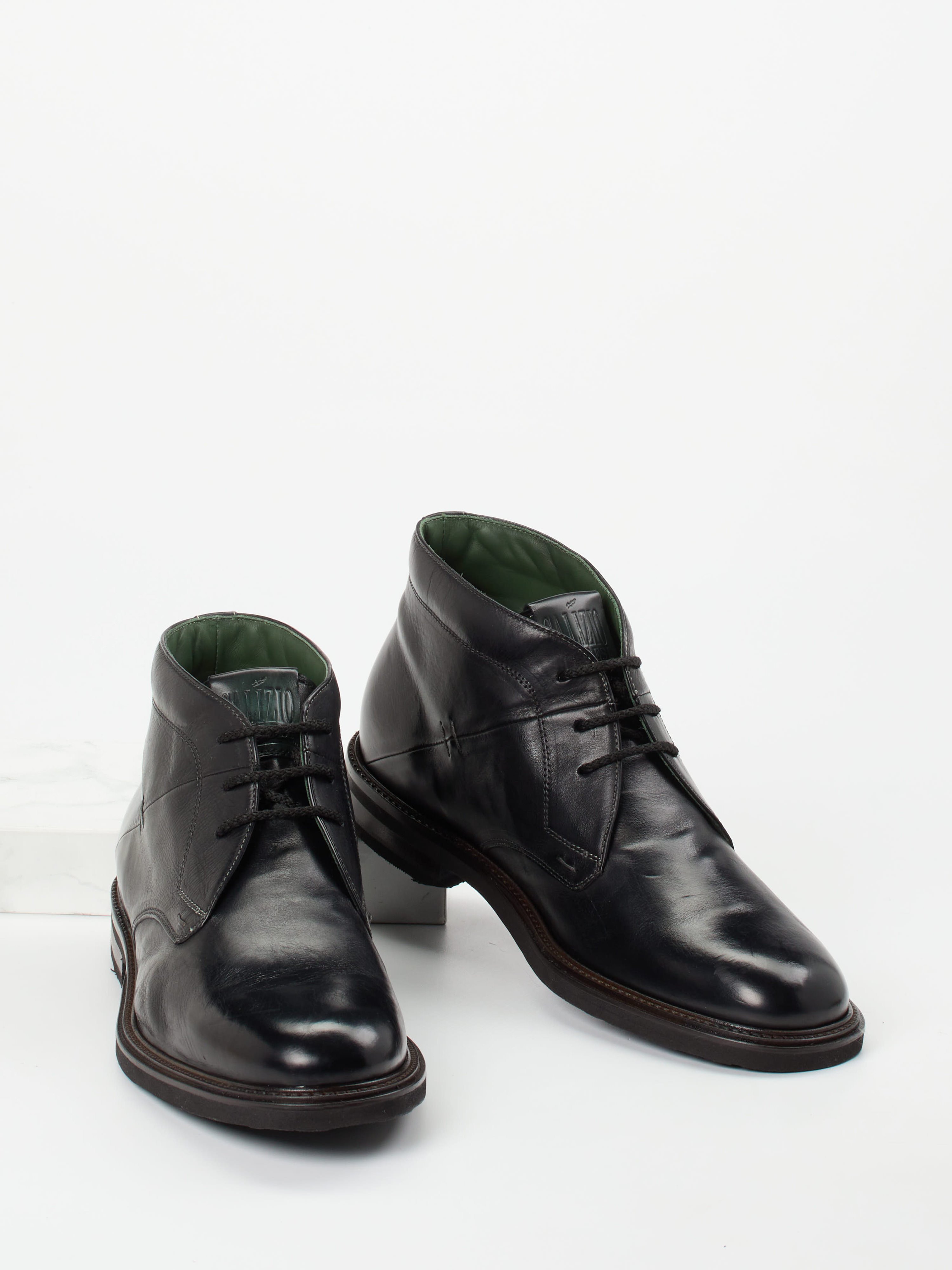Boot schwarz 4701009077904