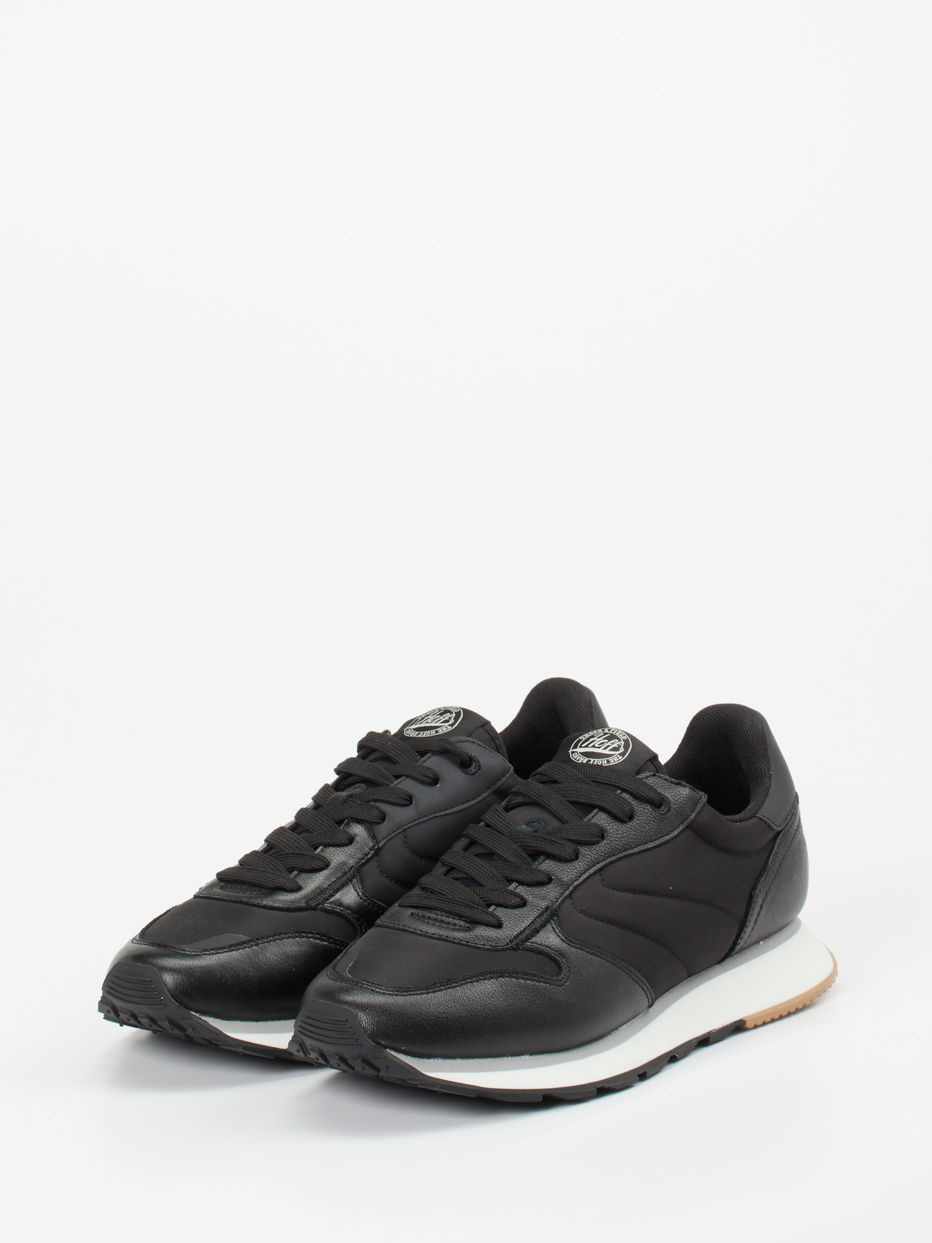 Sneaker schwarz 4661009063602