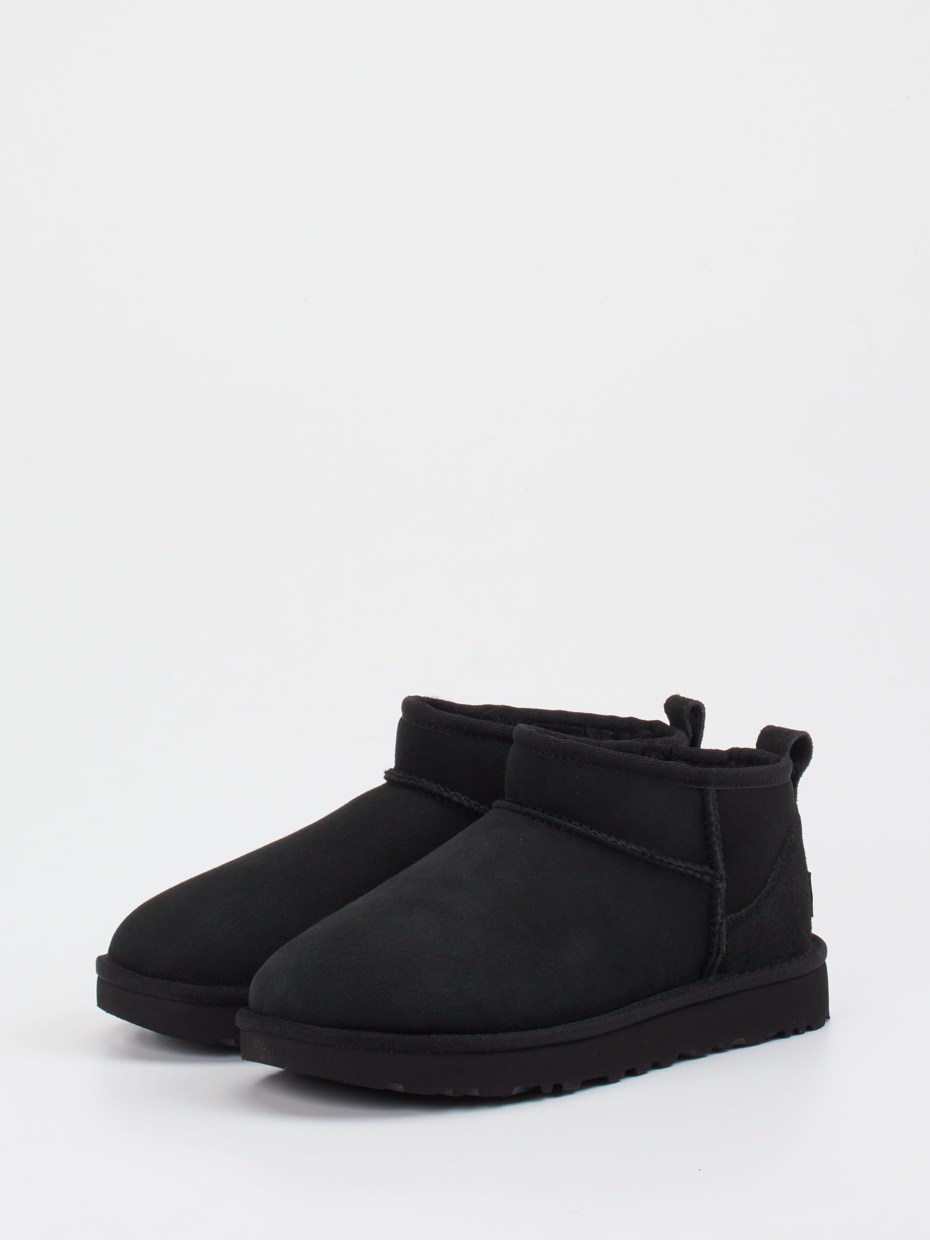 Stiefelette Classic Ultra Mini schwarz 1811009010902