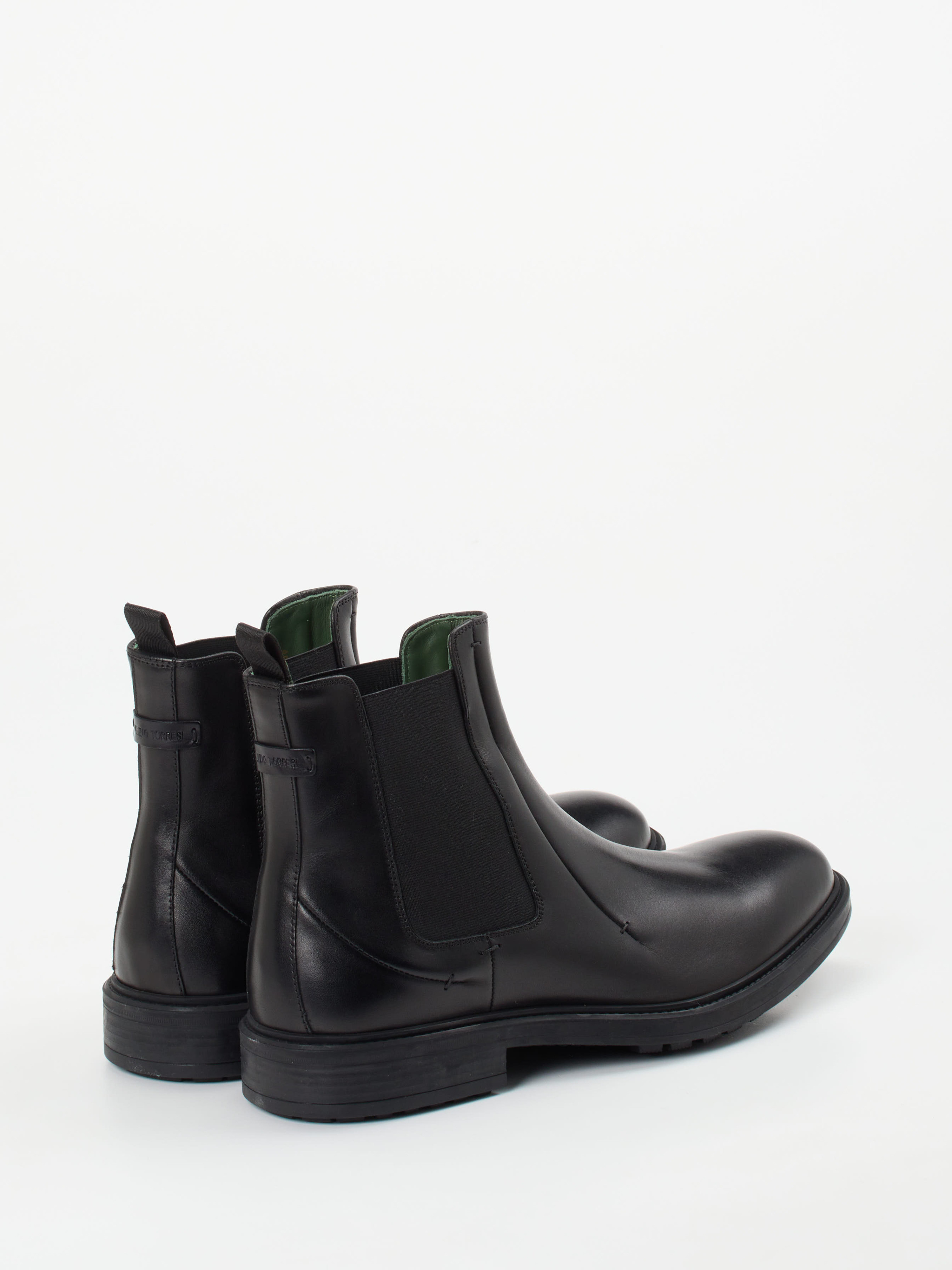 Boot schwarz 4711009022403
