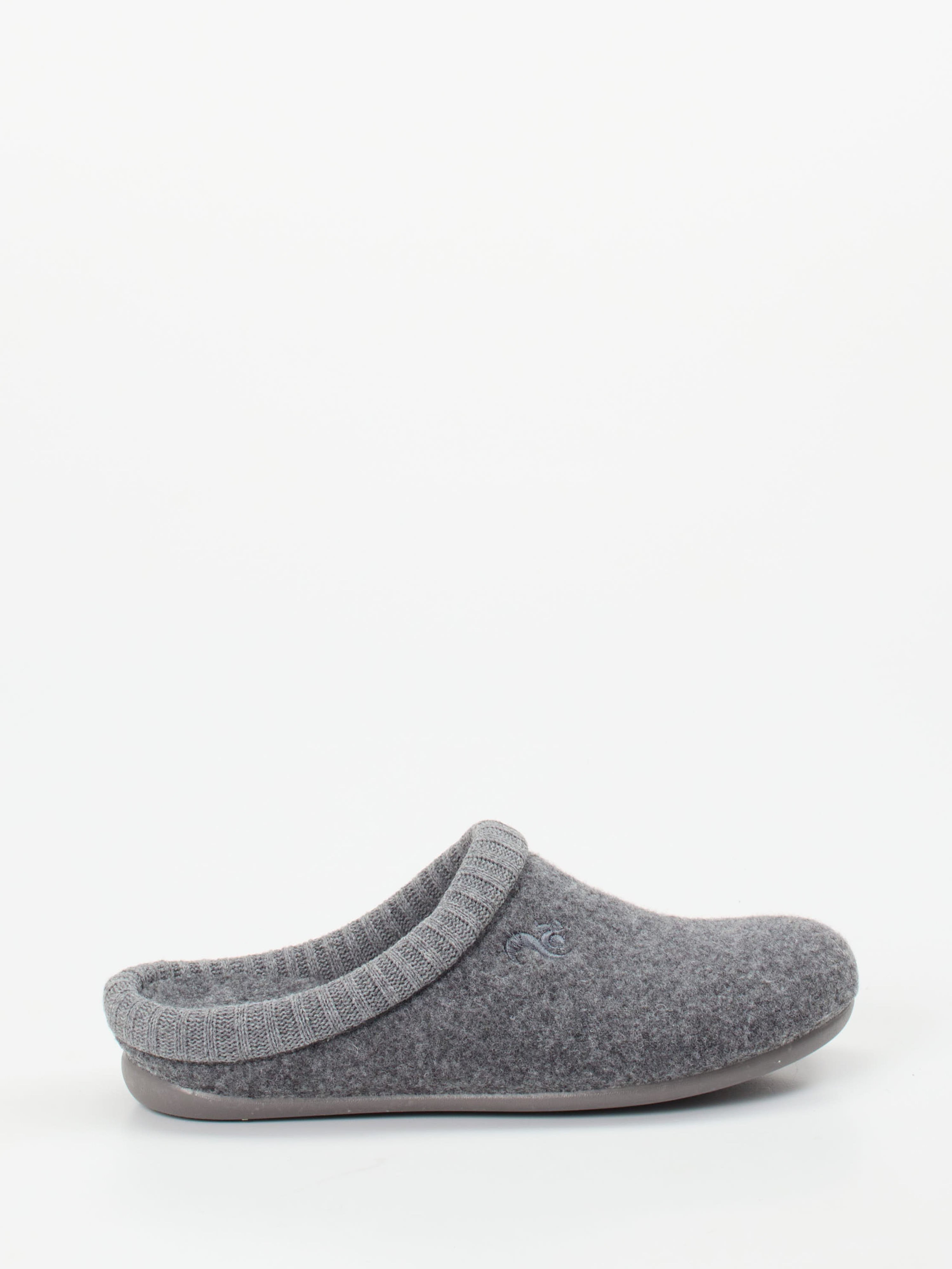 Hausschuh grau 7163459003701