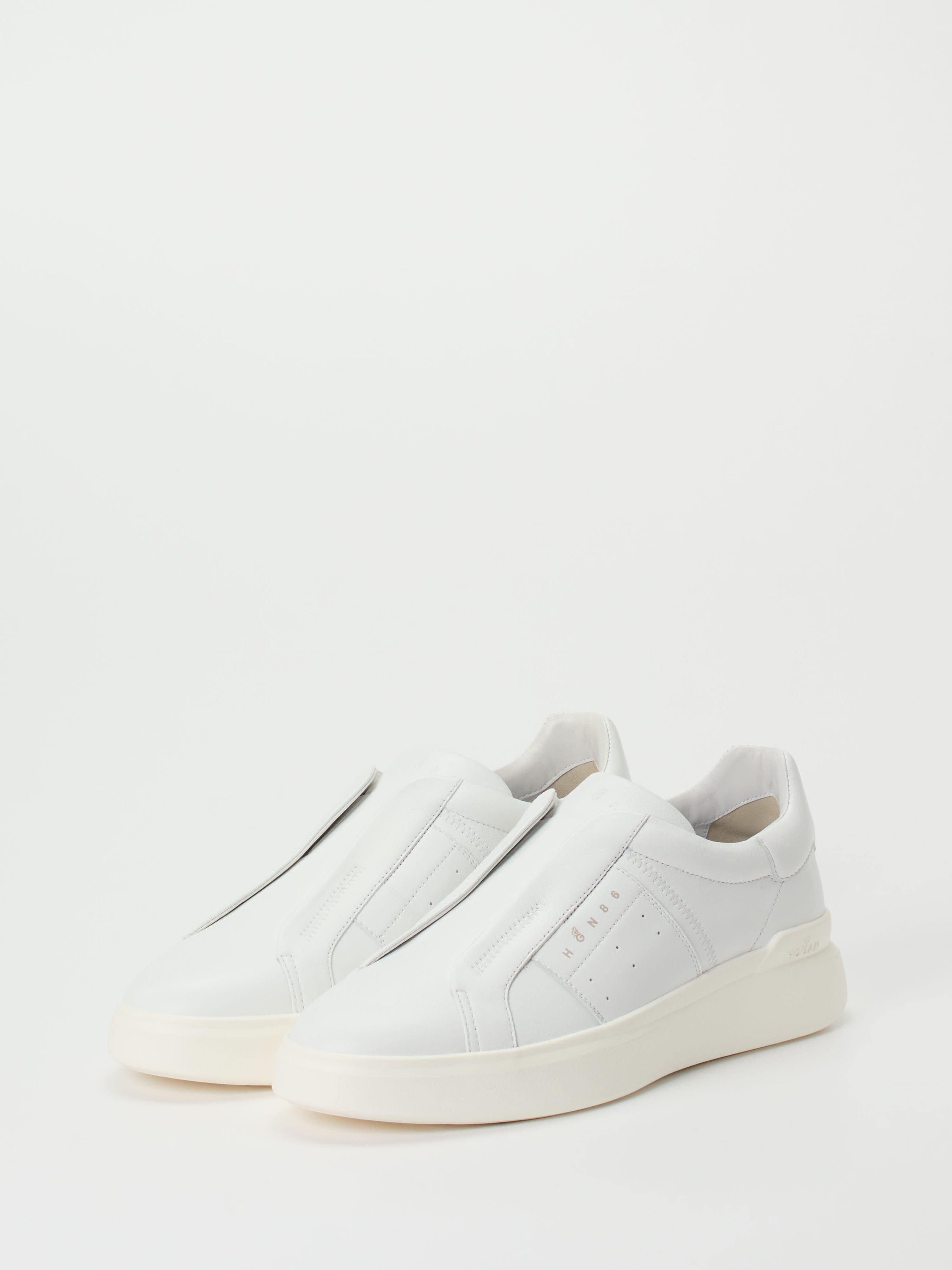Slipper weiß 4561799000402