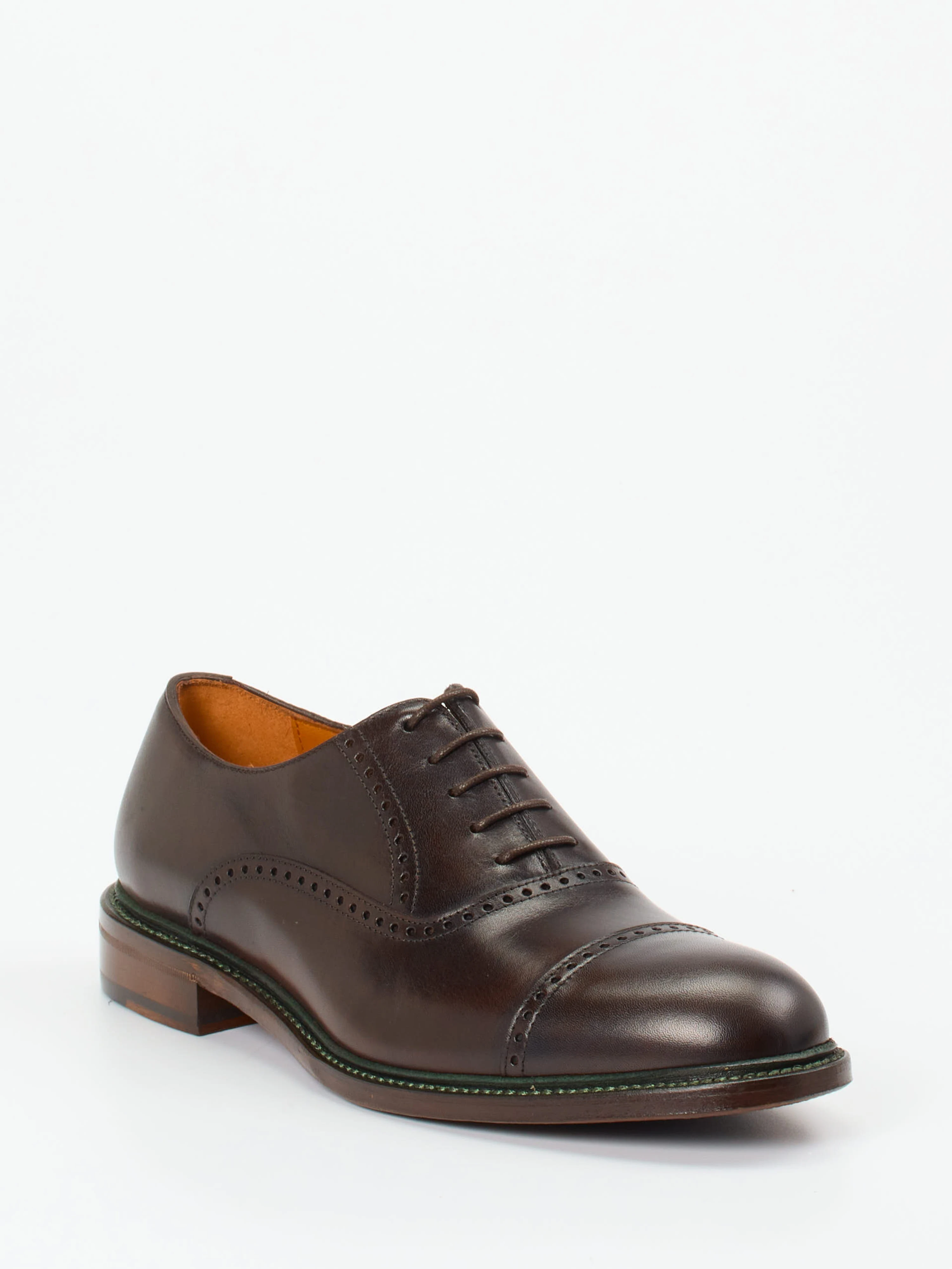 Schnürschuh