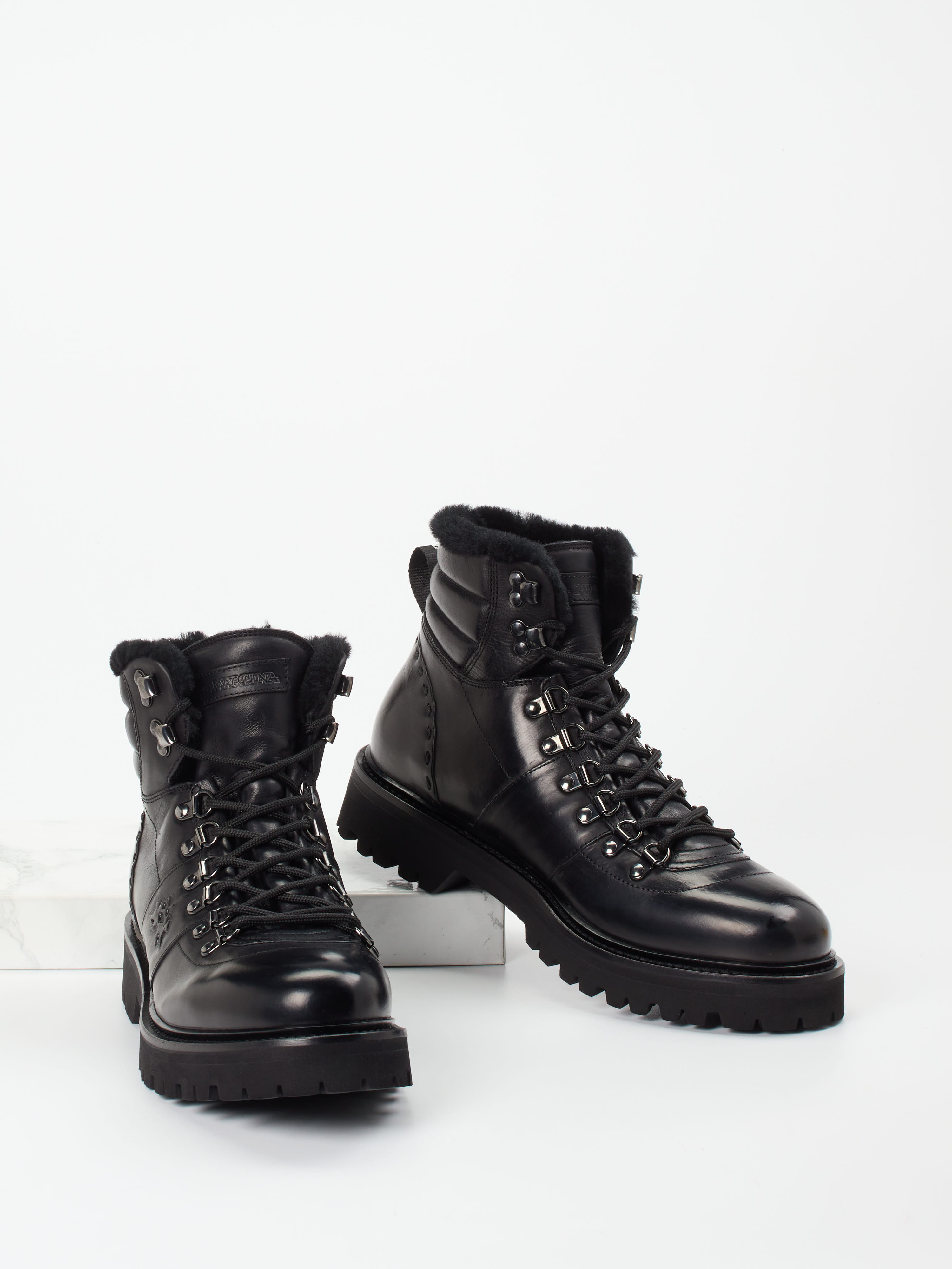 Boot schwarz 4801009058604