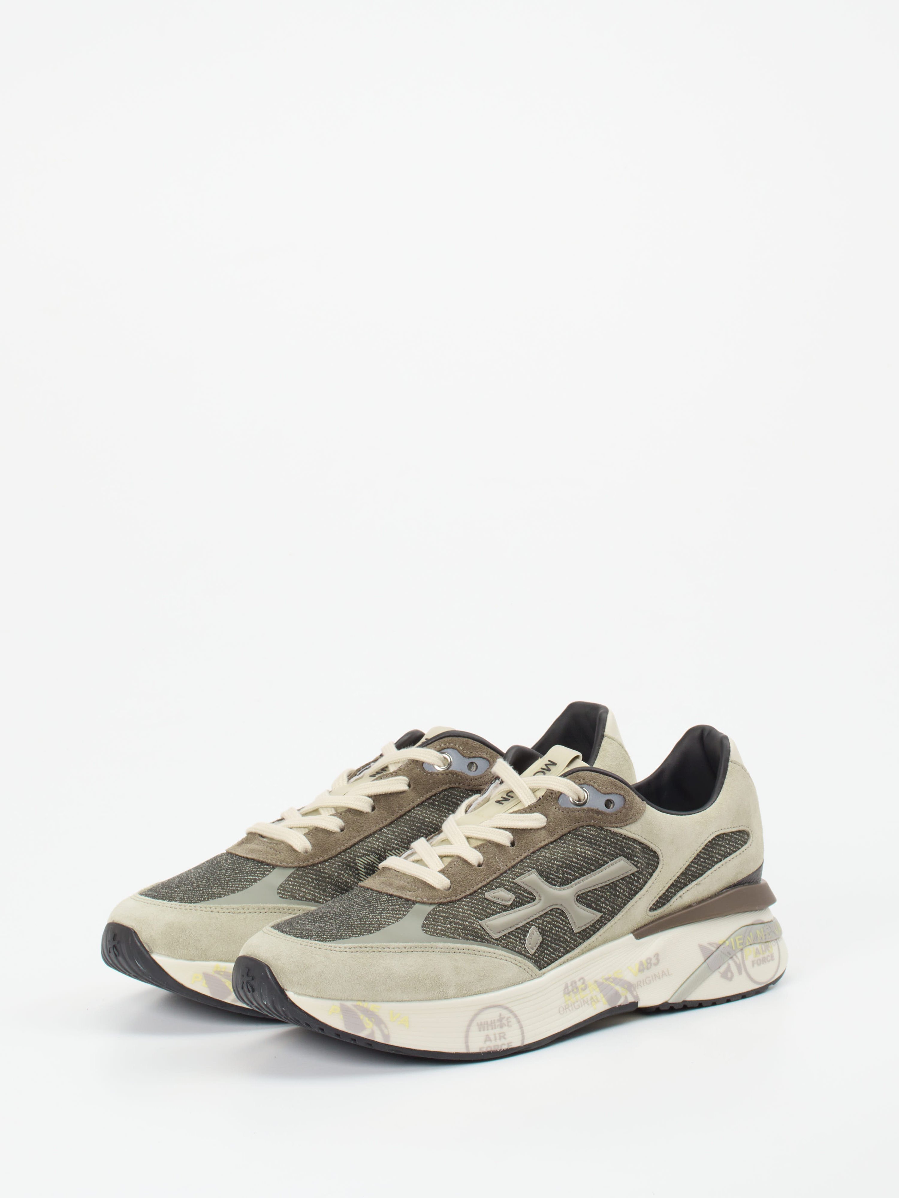 Sneaker