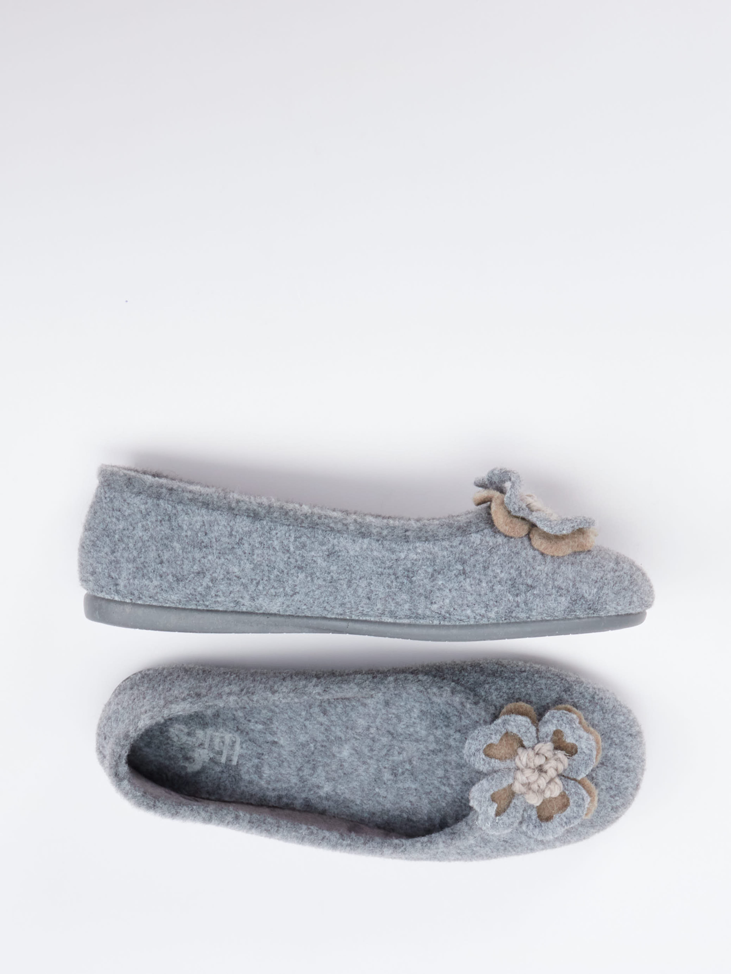 Hausschuh grau 7172459000404