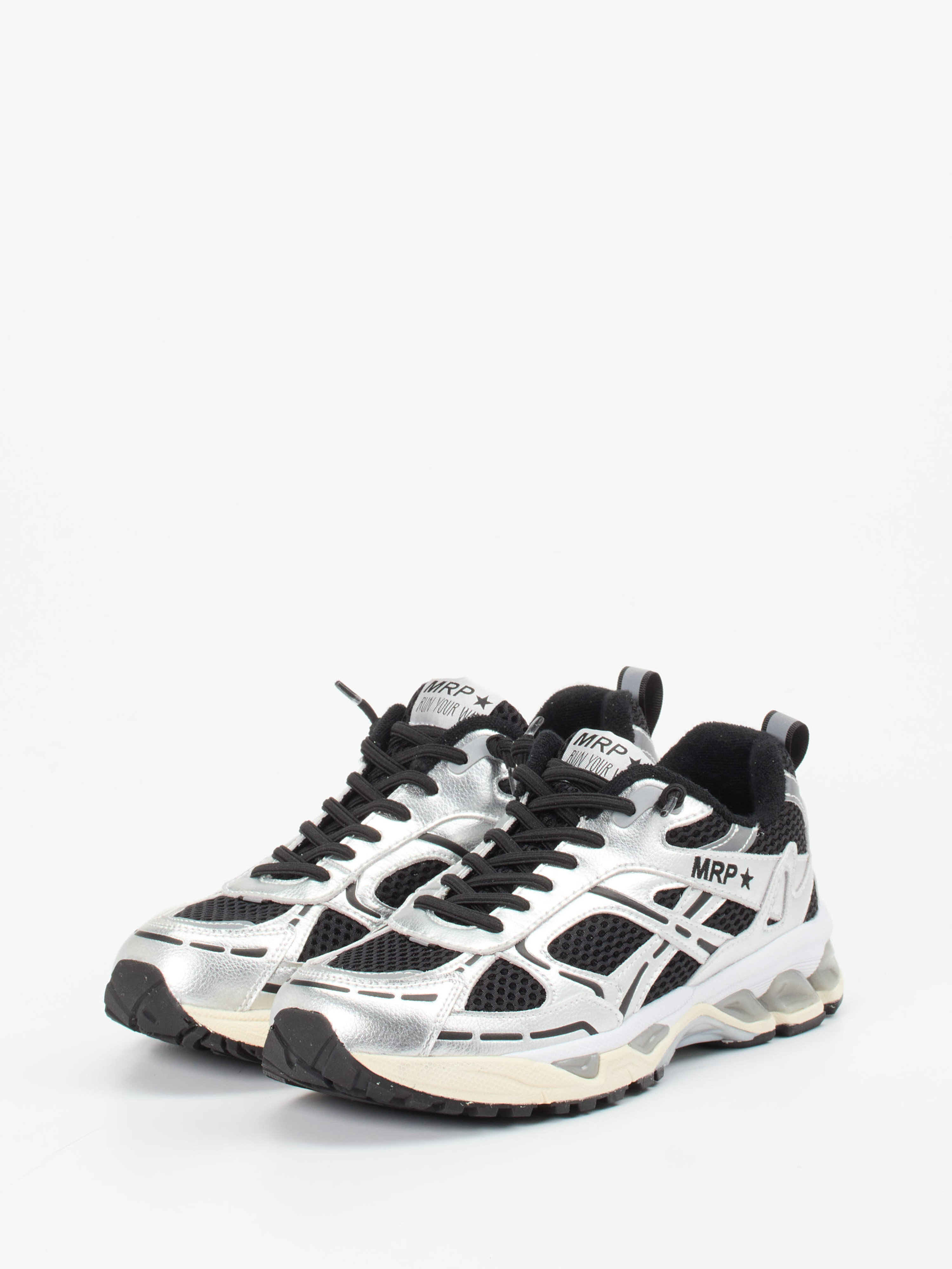 Sneaker silber 1663449007302