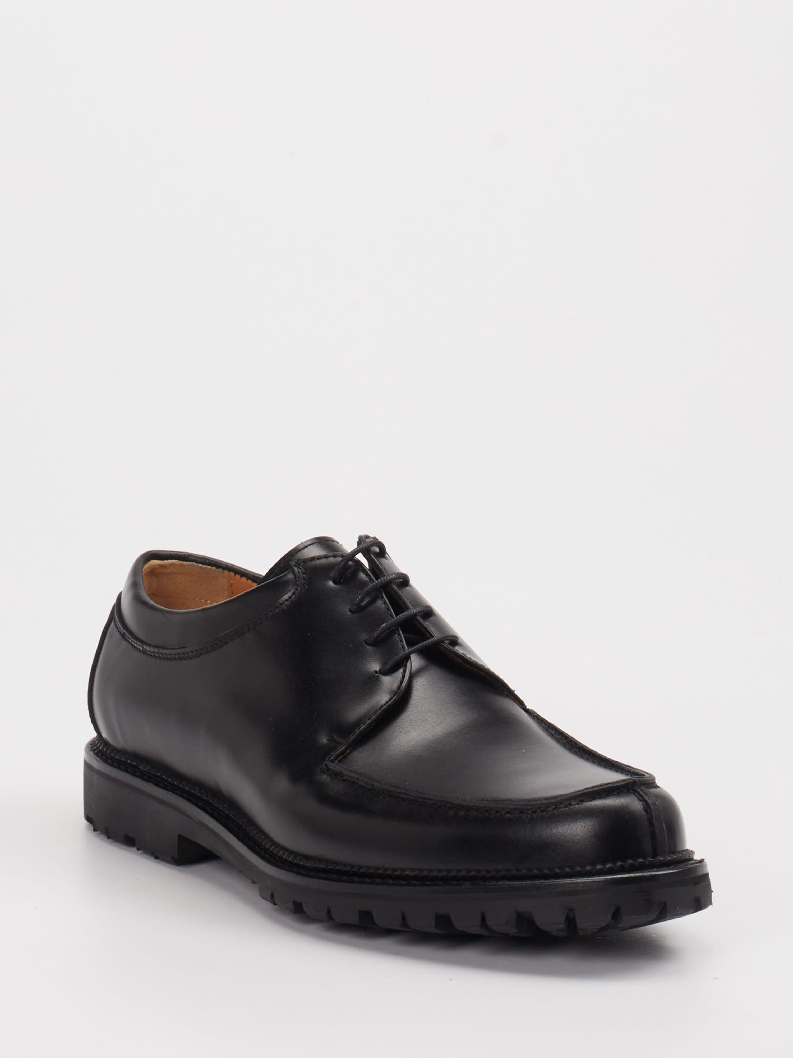 Schnürschuh