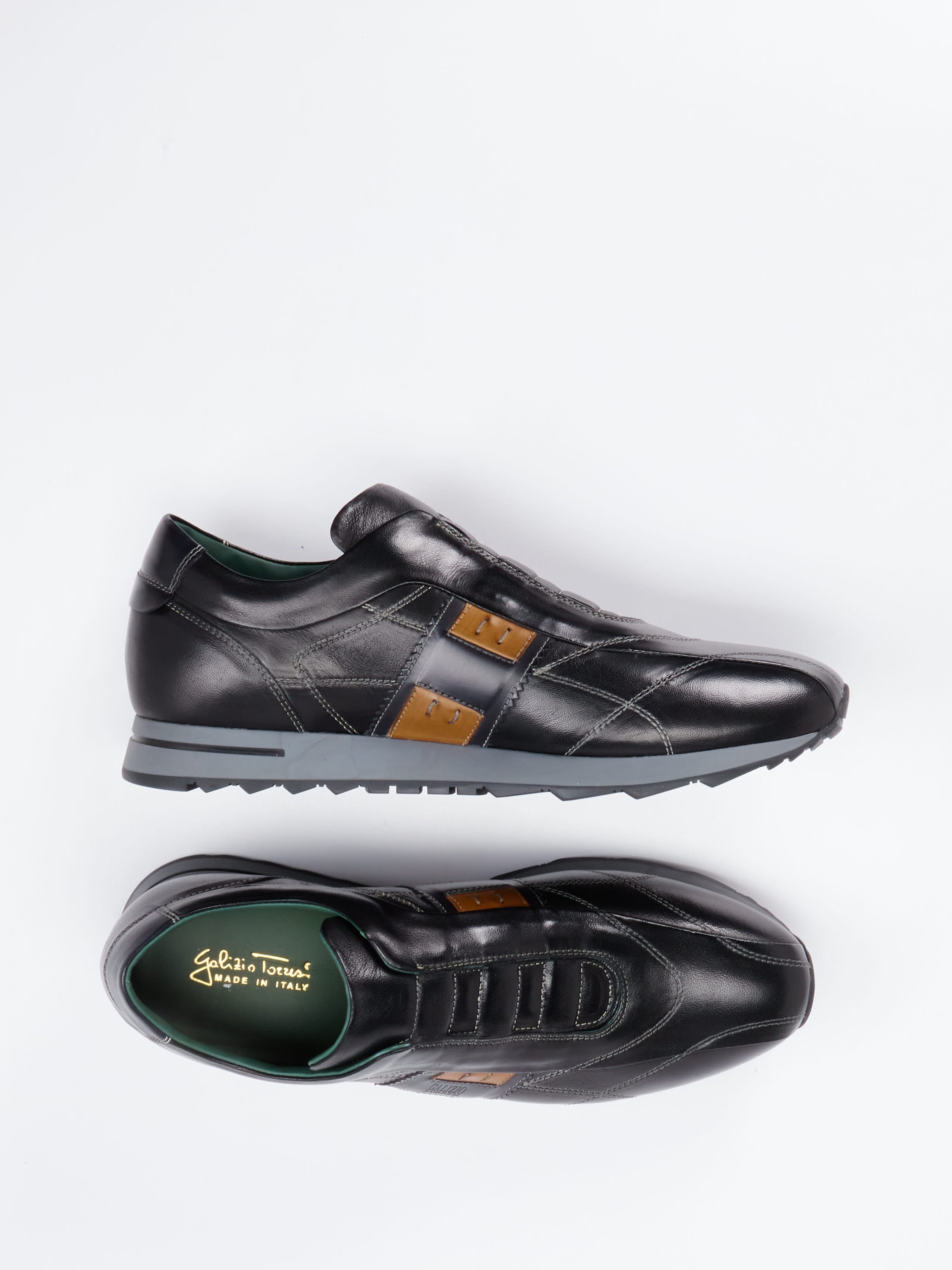 Slipper schwarz 4561009003904