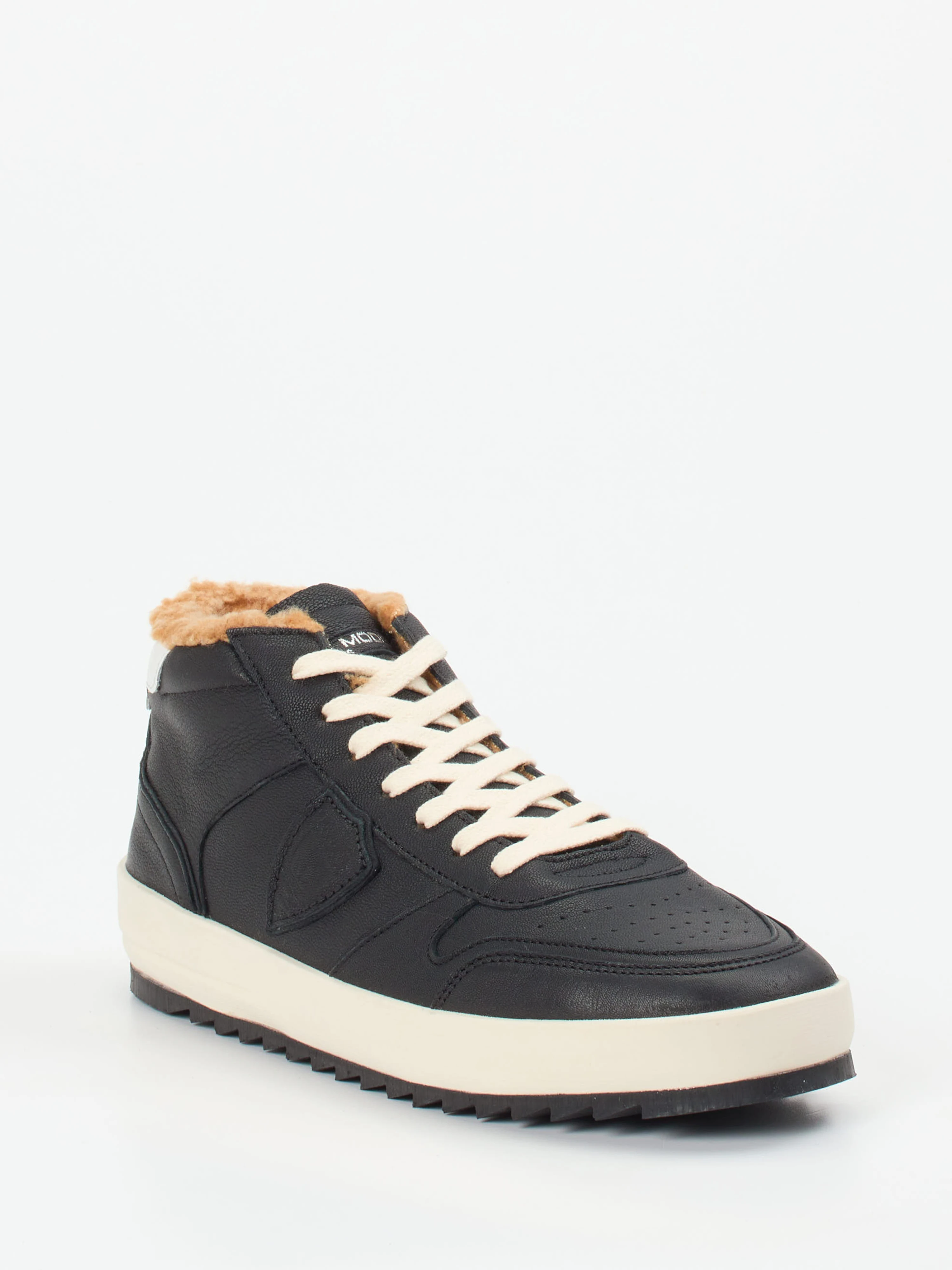 Sneaker high
