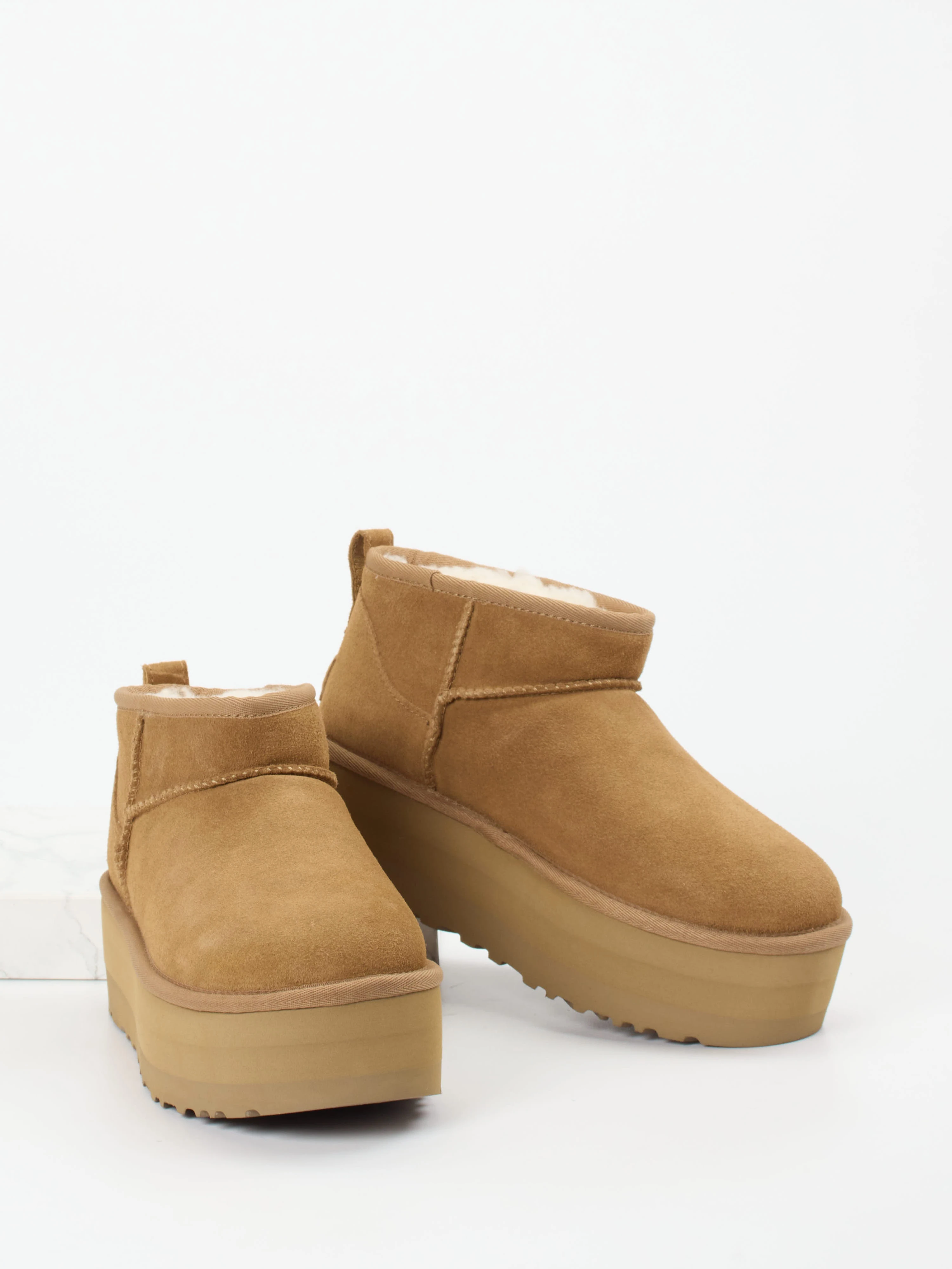 Stiefelette Classic Ultra Mini Platform braun 1813289001404