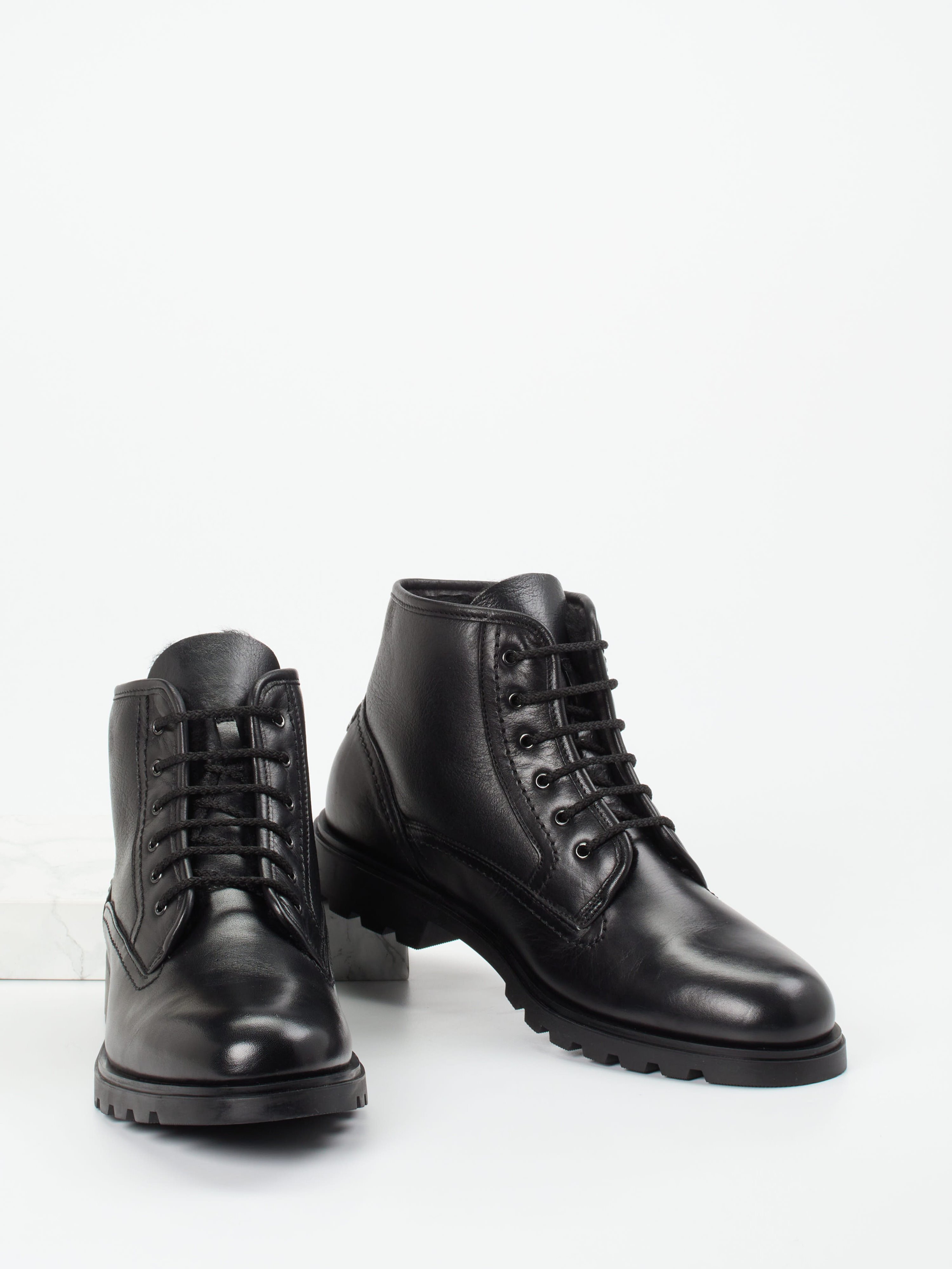 Boot schwarz 4801009058104