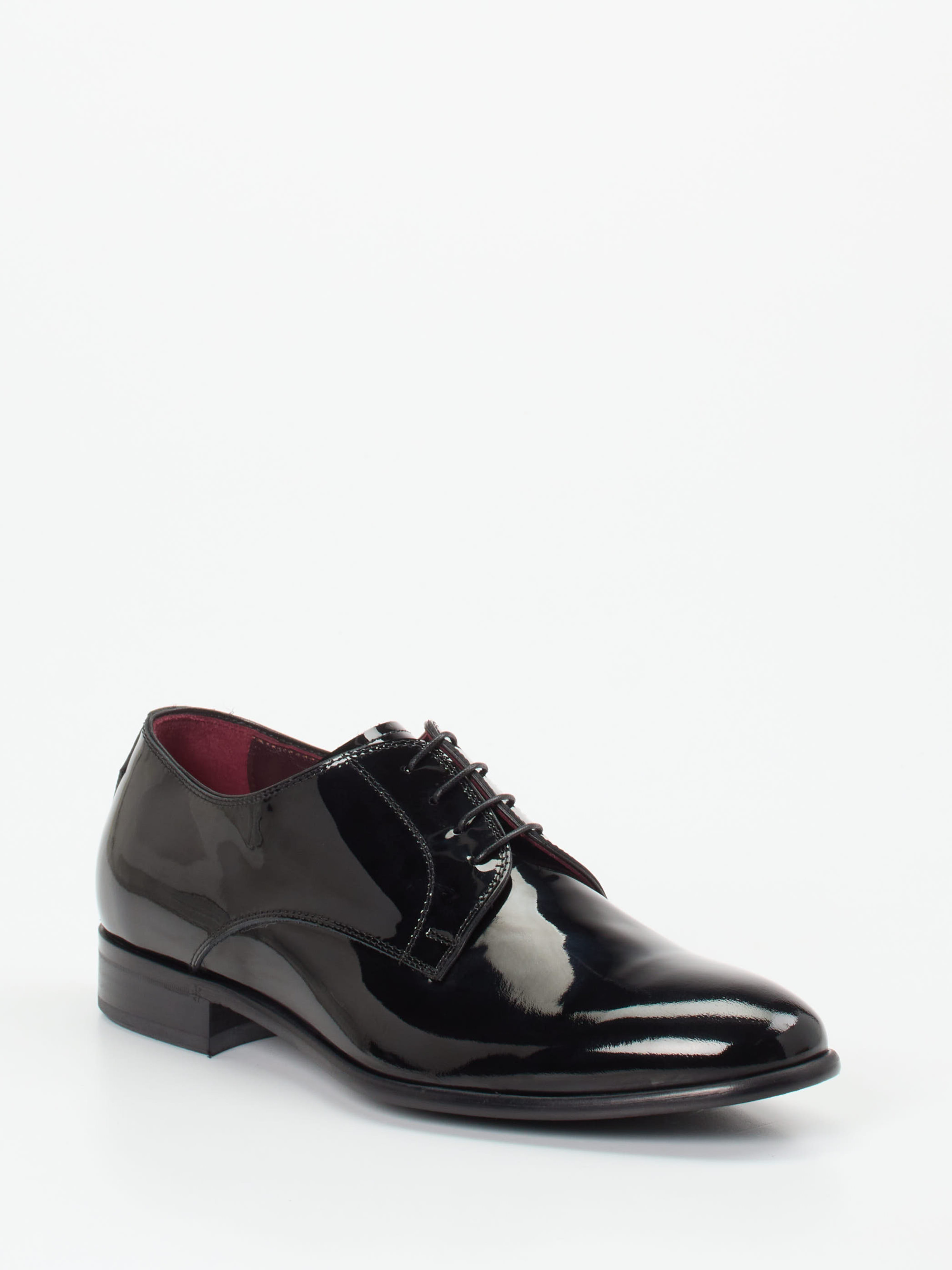 Schnürschuh