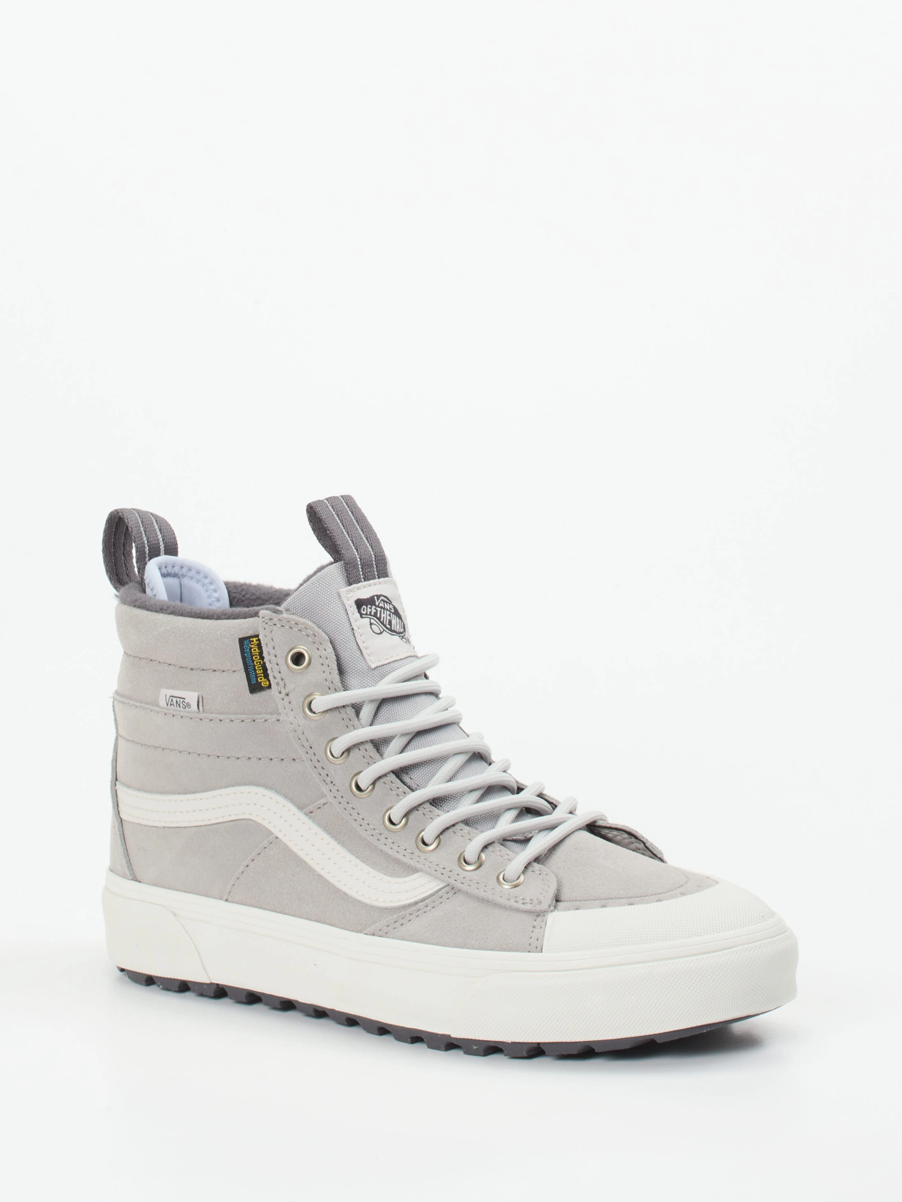 Sneaker high