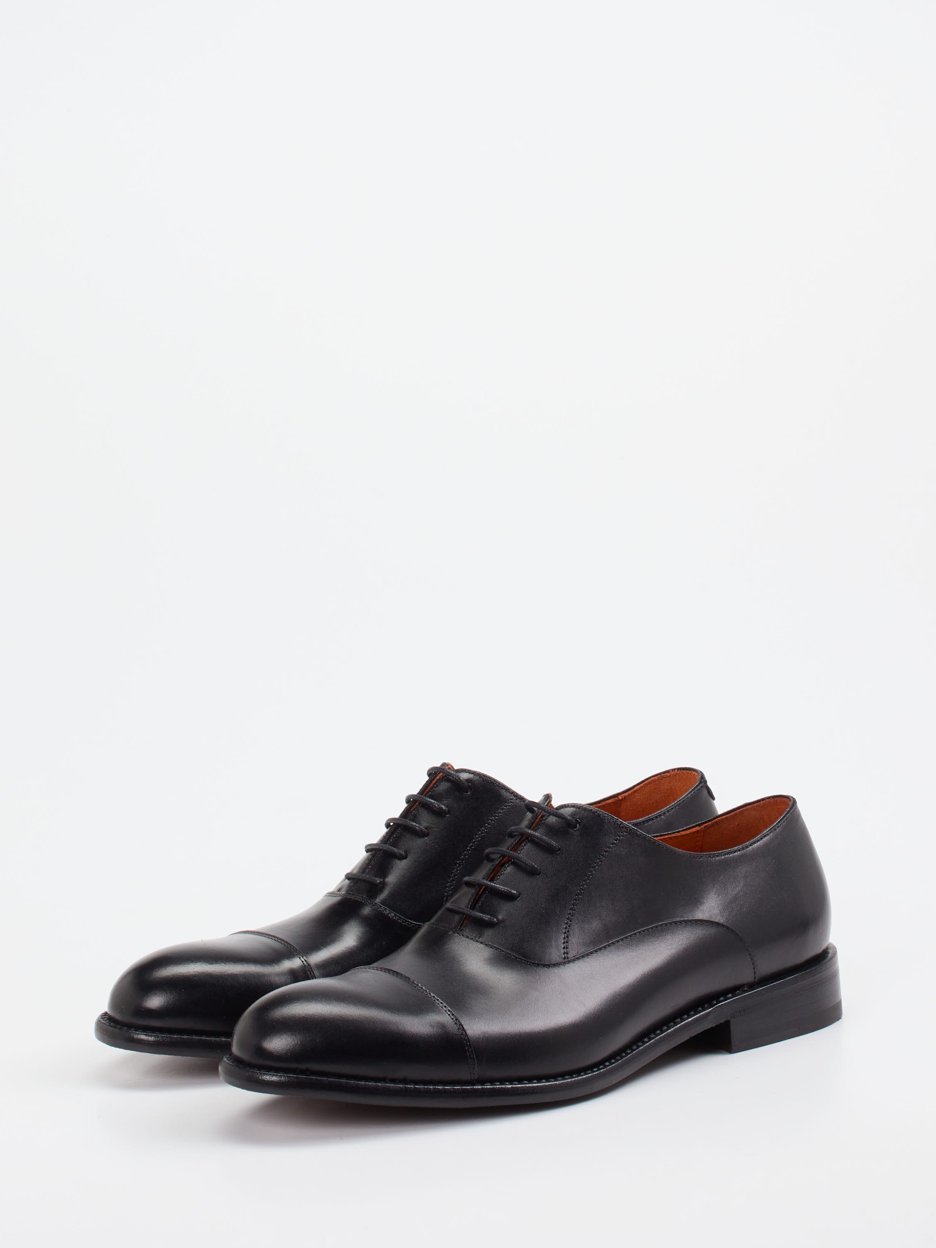 Schnürschuh schwarz 4601009103602