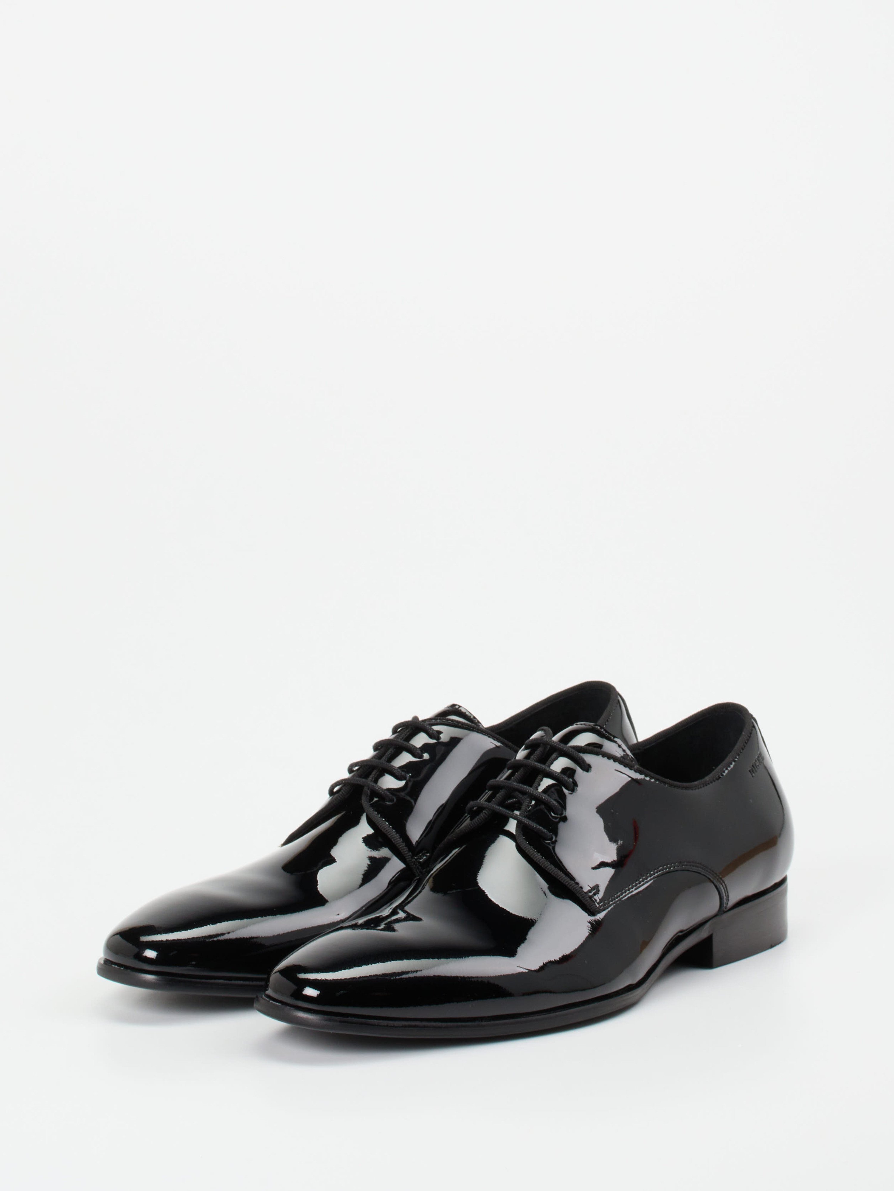 Schnürschuh schwarz 4610109042002