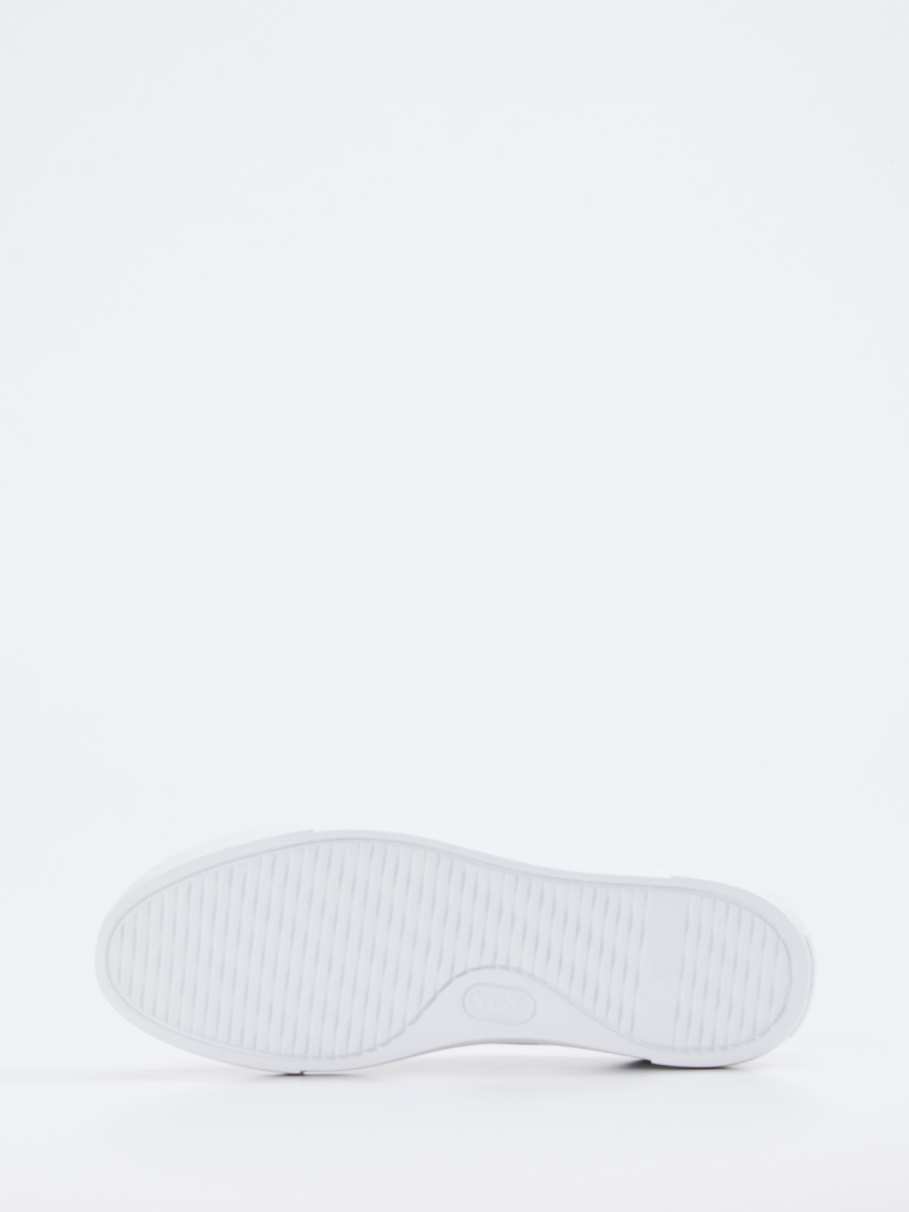 Sneaker silber 1663449008505