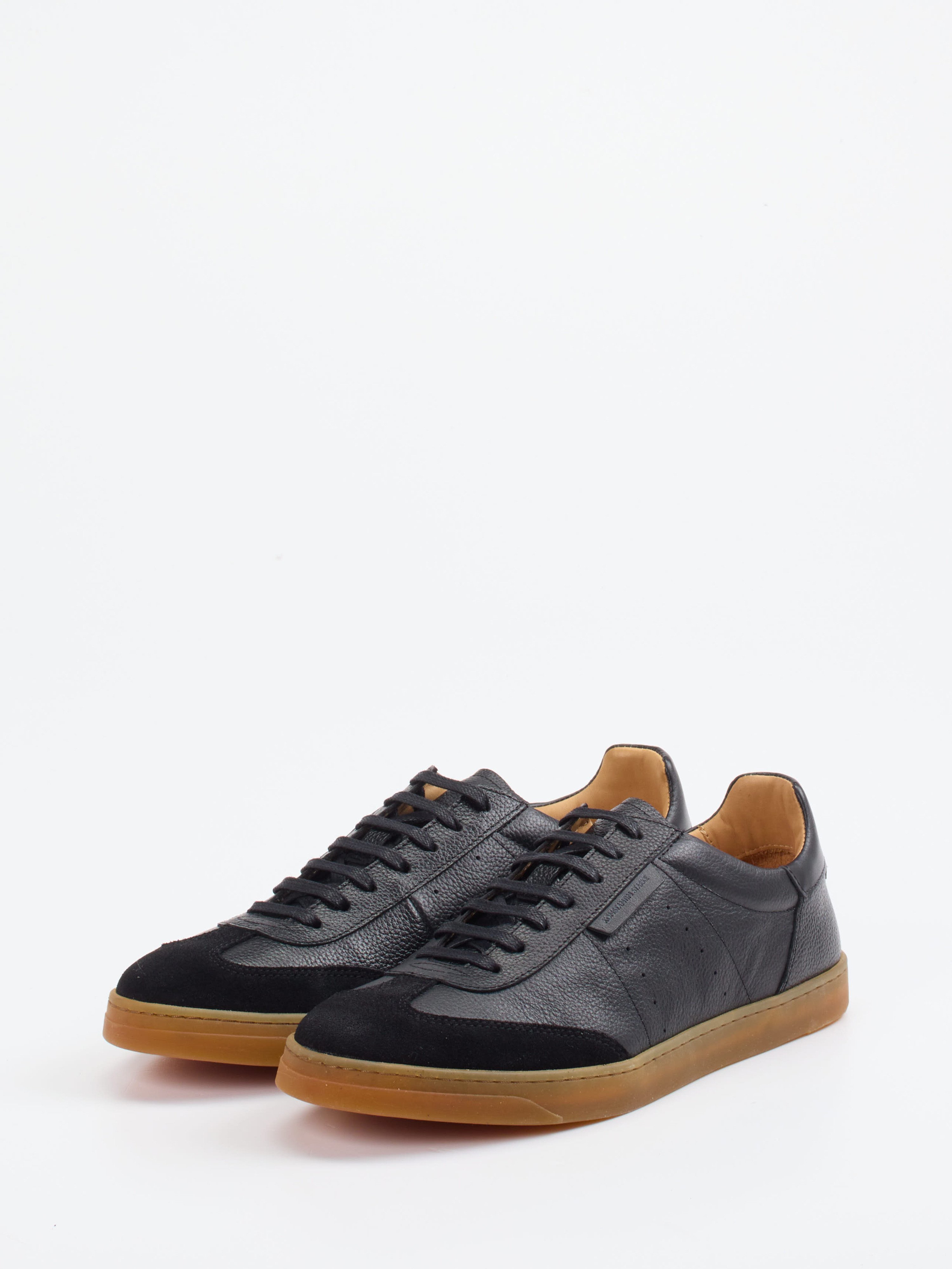Sneaker schwarz 4661009068002