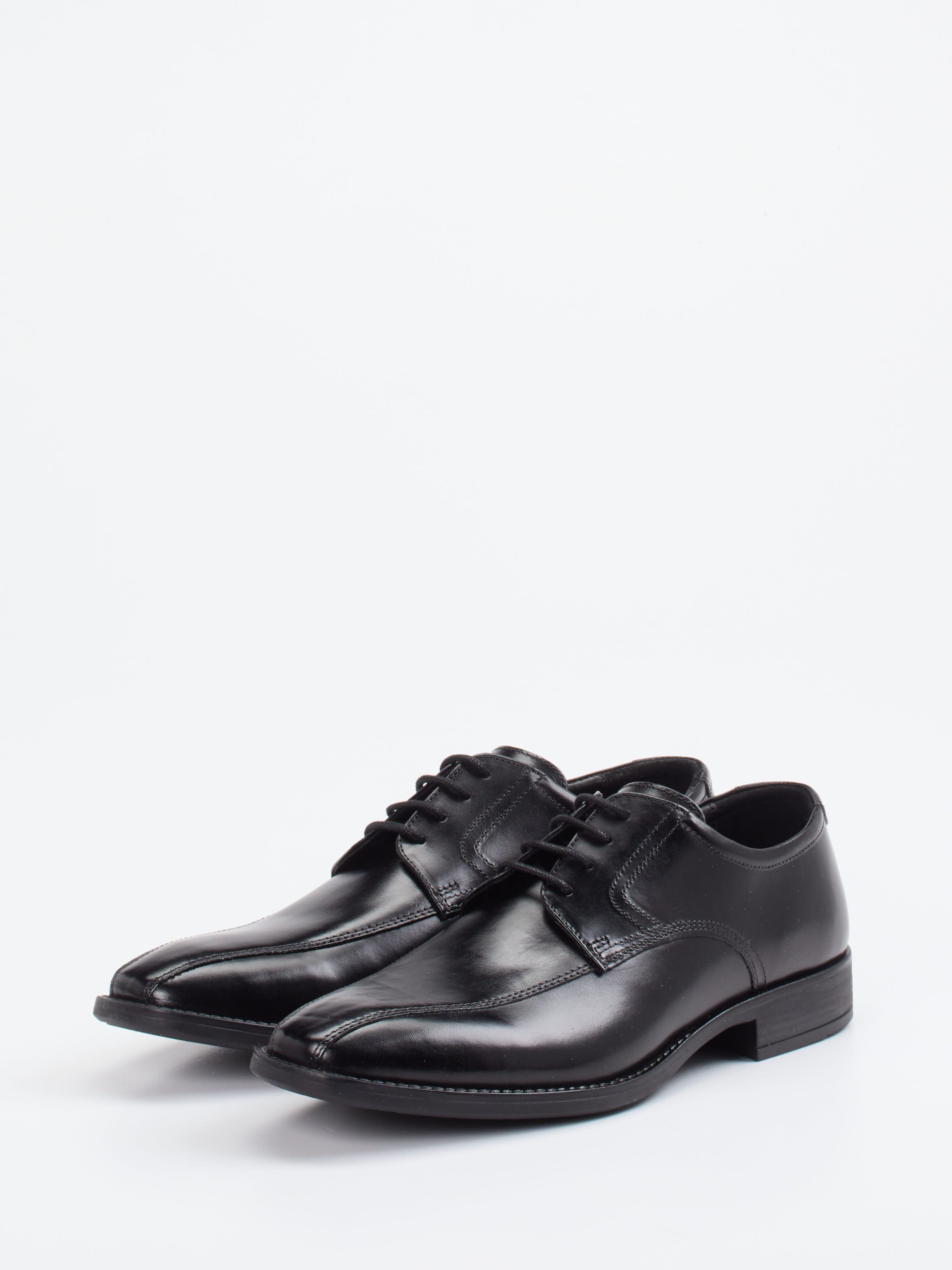 Schnürschuh