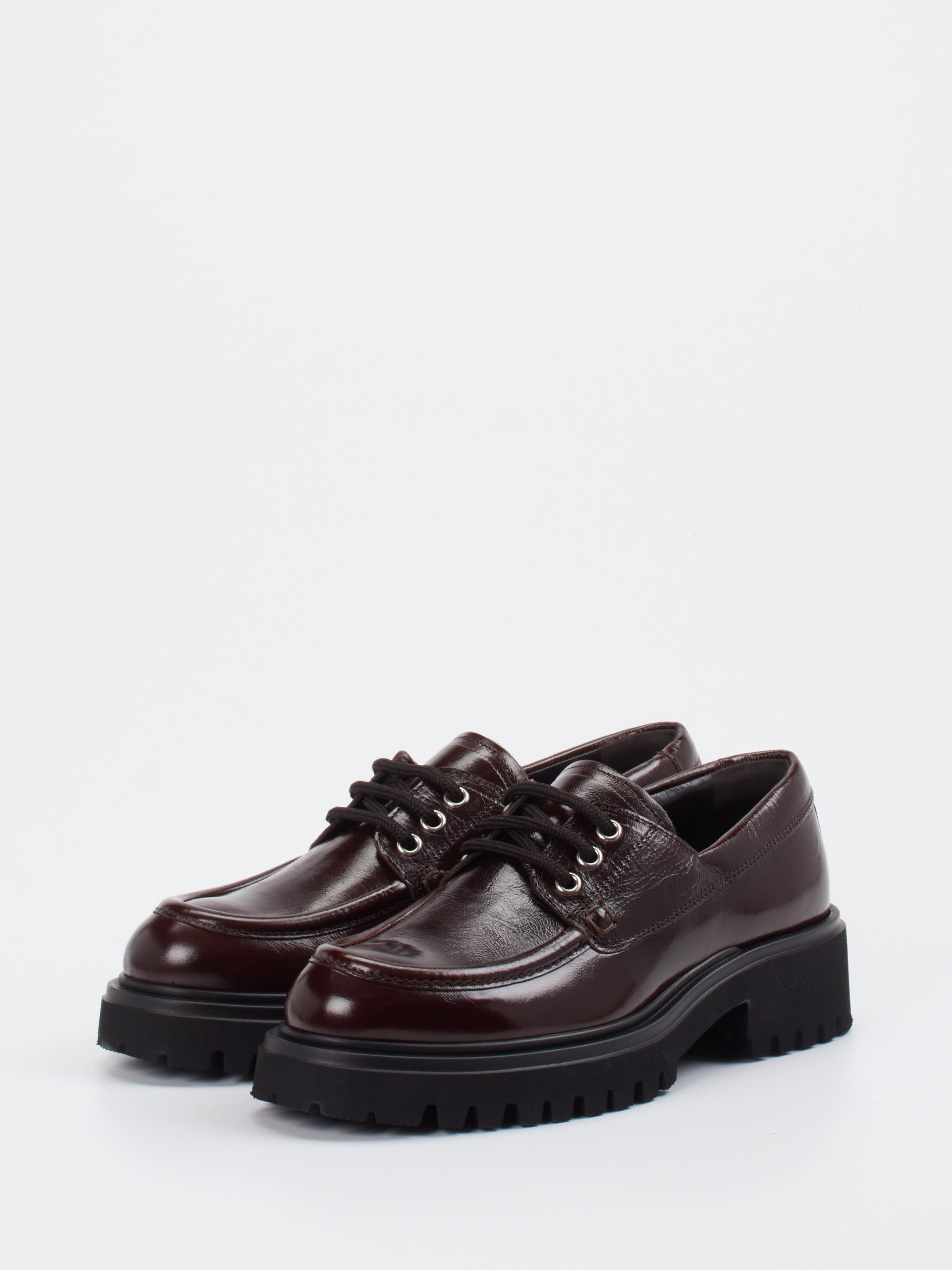 Schnürschuh braun 1565209000302
