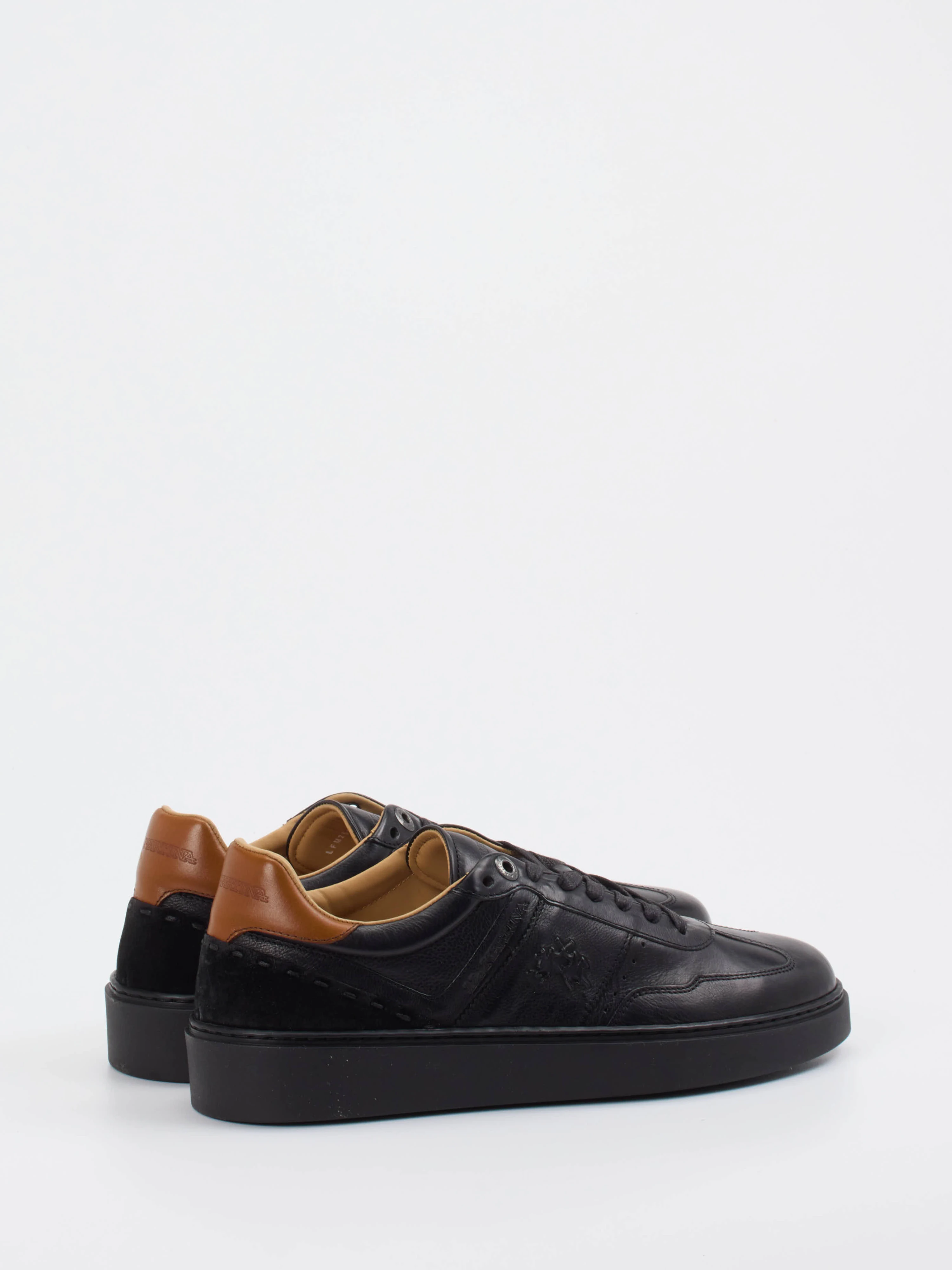 Sneaker schwarz 4661009070103