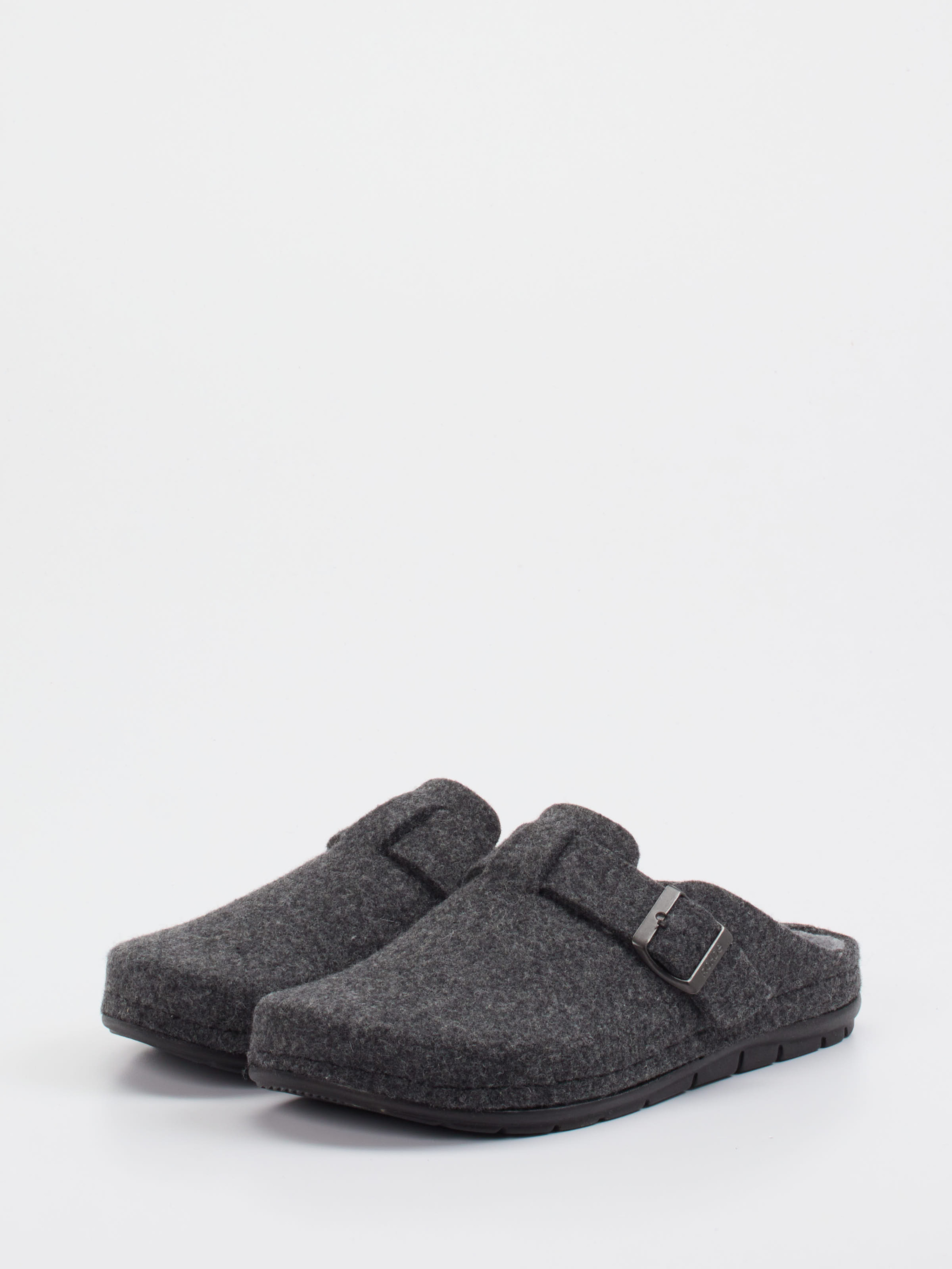 Pantolette grau 7463409006802